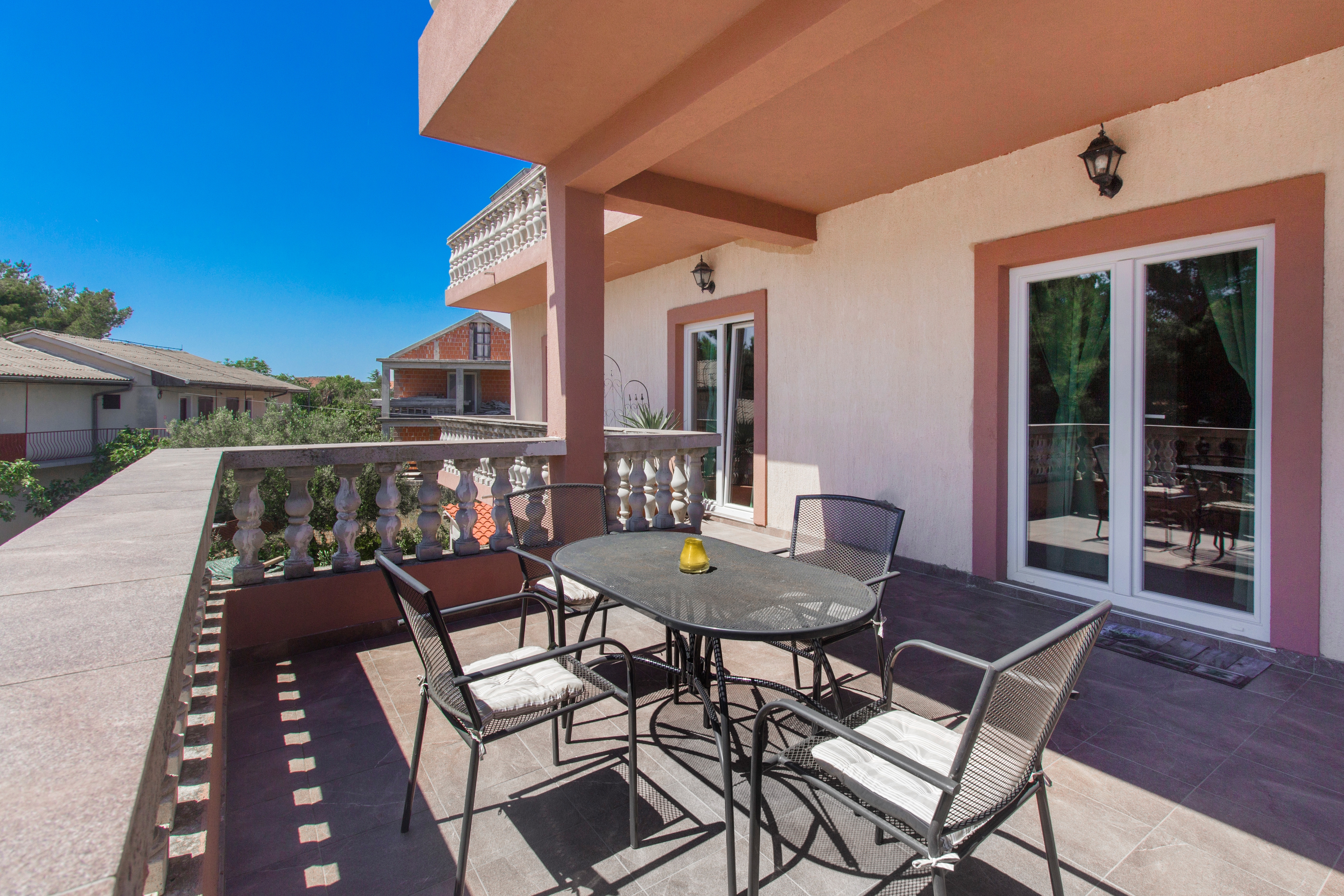 Dvosobni apartma S teraso Pirovac, Šibenik  A-a