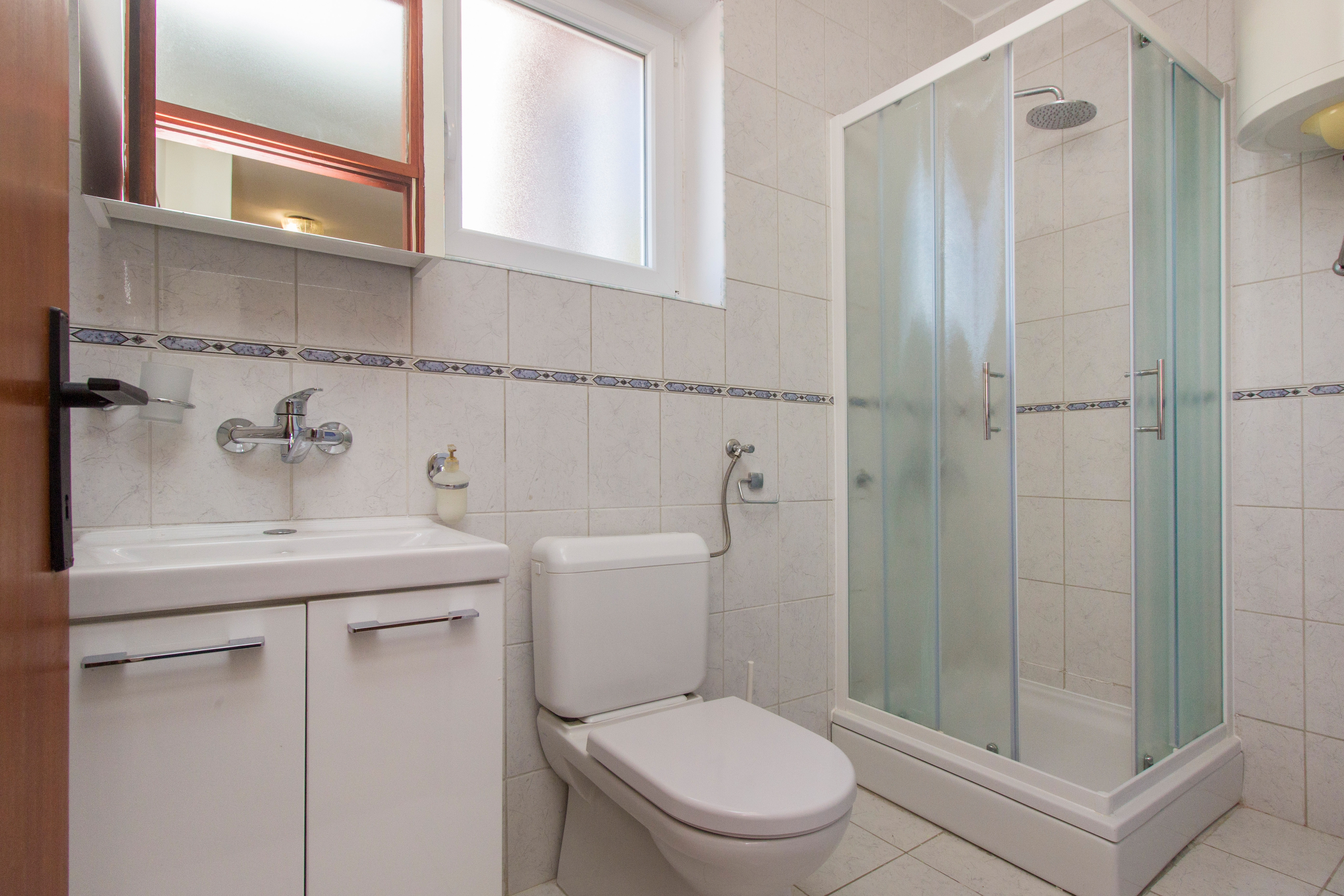 Dvosobni apartma Z balkonom Pirovac, Šibenik  A-b