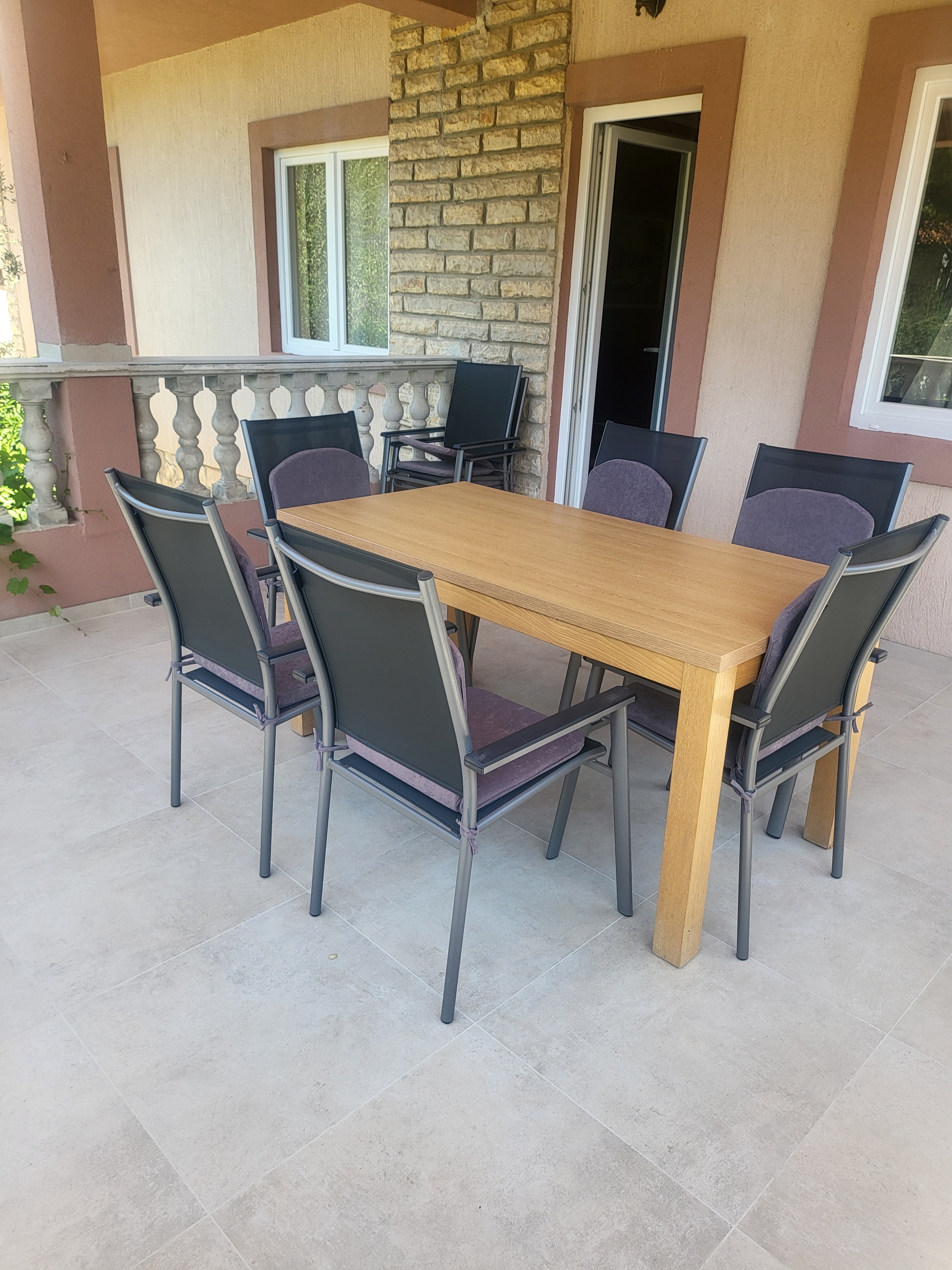 Three bedroom apartment with terrace Pirovac, Šibenik  A-c