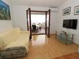 Mandre, Living room in the apartment, air condition available and WiFi.