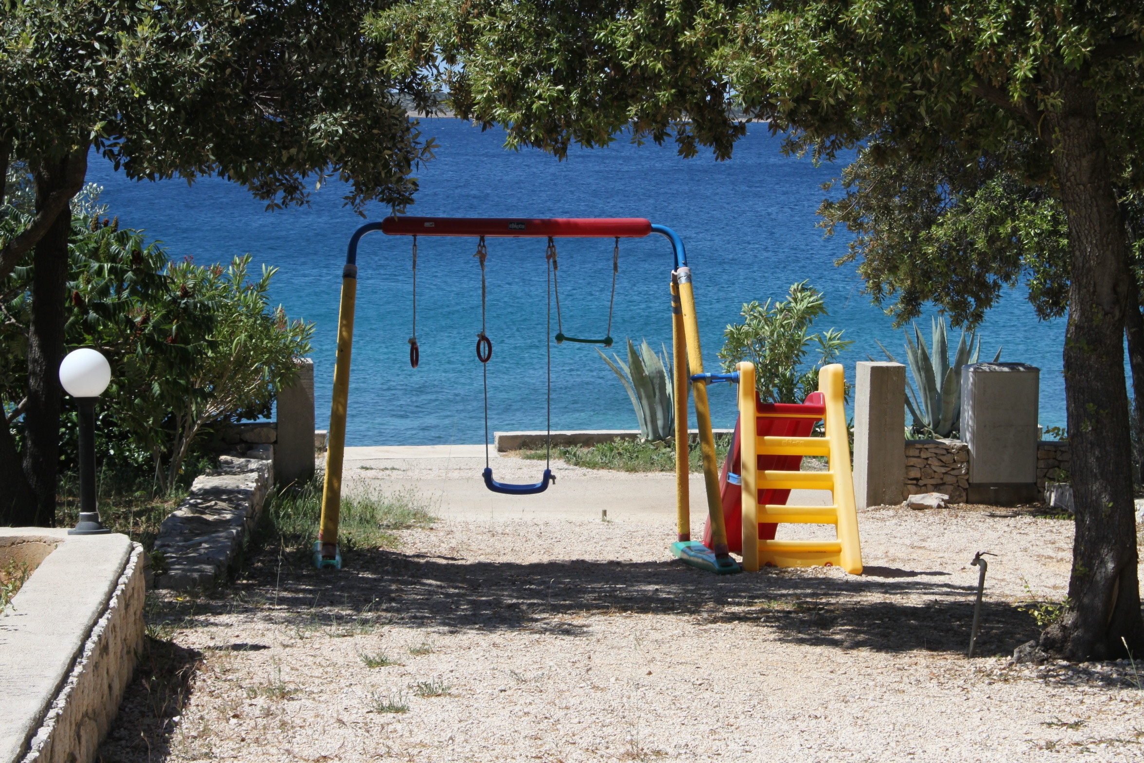 One bedroom apartment near beach Mandre, Pag (A-6284-a) One bedroom apartment near beach Mandre, Pag (A-6284-a)