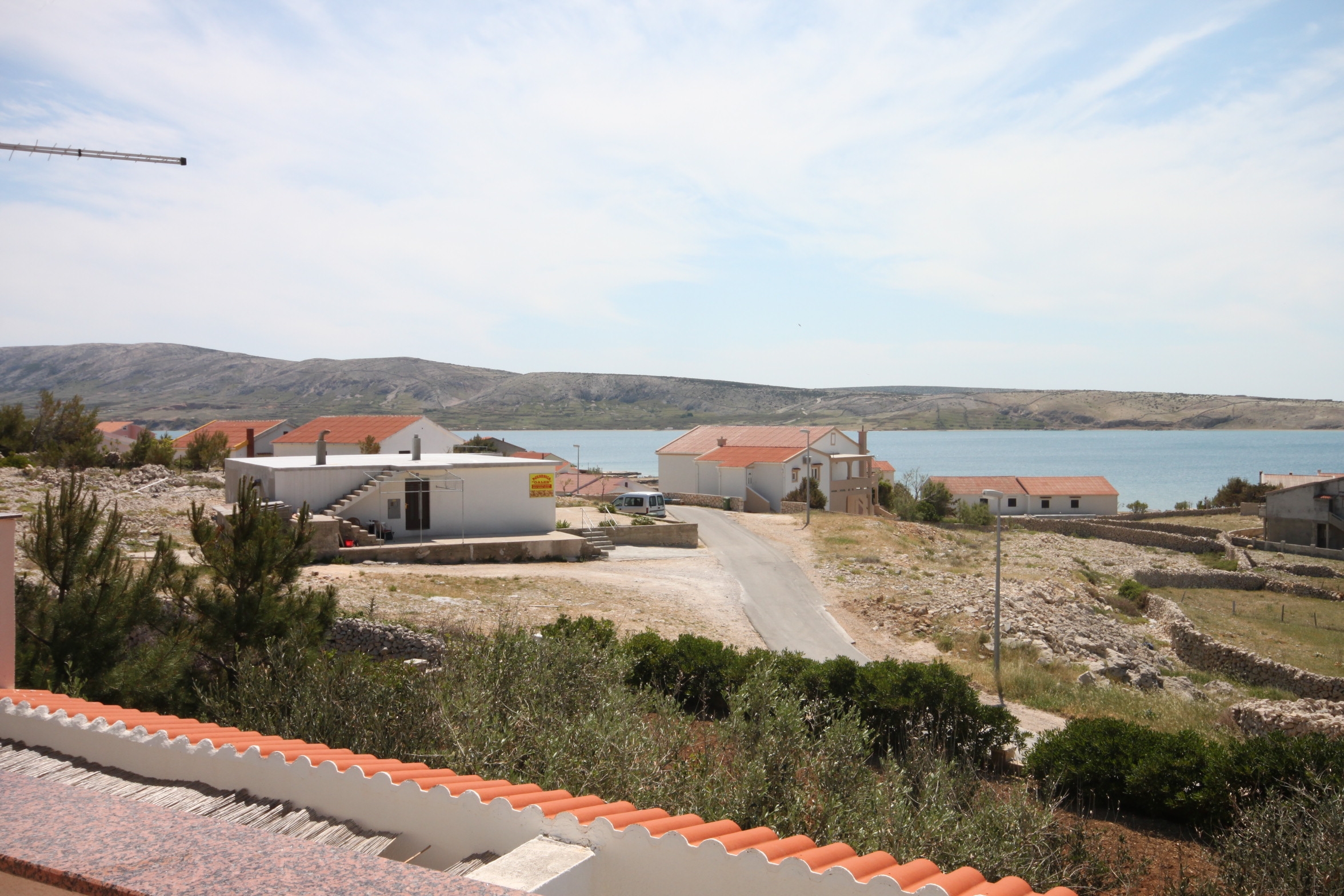 One bedroom apartment with terrace and sea view Kustići, Pag  A-a