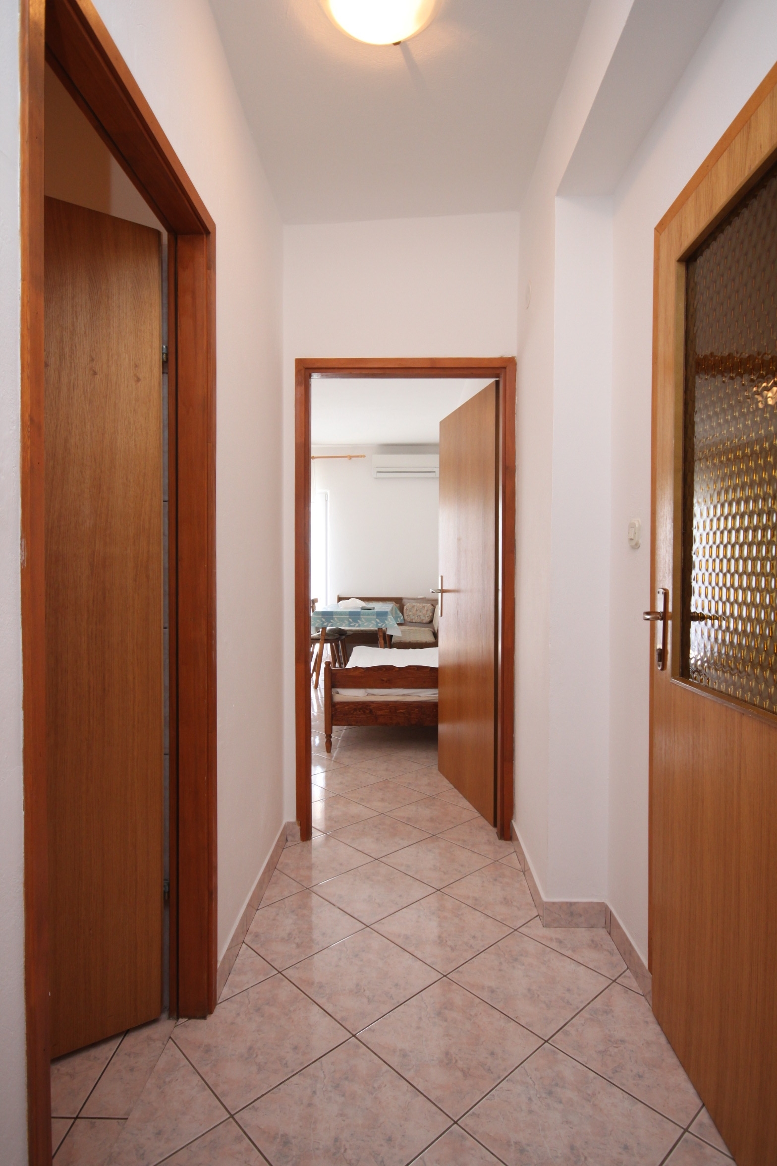 One bedroom apartment with terrace and sea view Kustići, Pag  A-b