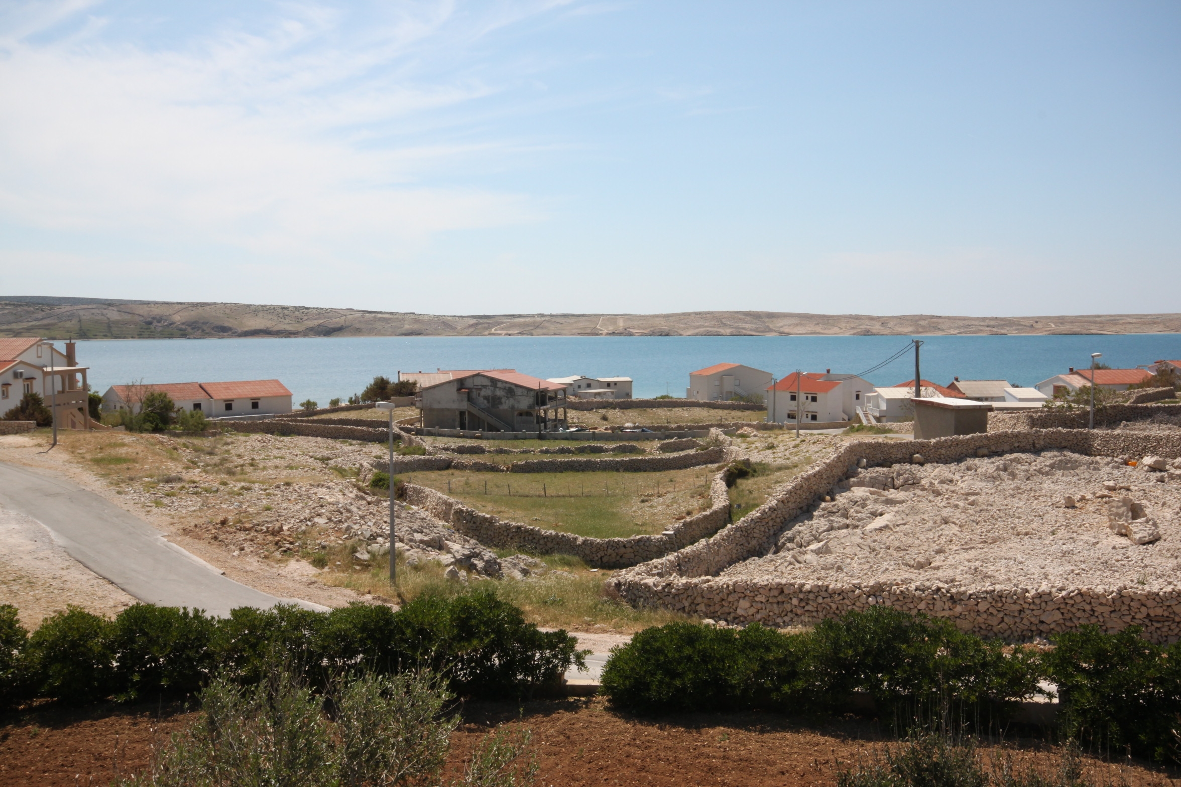 One bedroom apartment with terrace and sea view Kustići, Pag  A-b