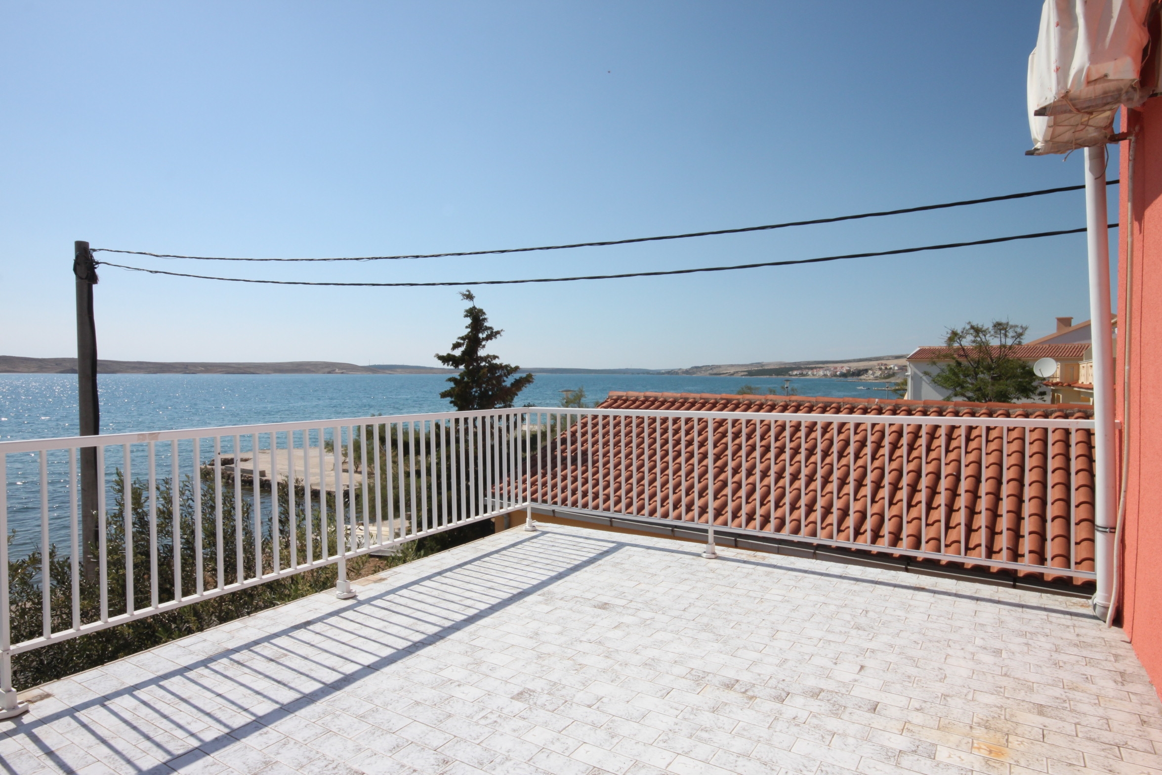 Room near beach Kustići, Pag (S-6288-c) Room near beach Kustići, Pag (S-6288-c)