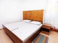 Спальня 2 Metajna, Спальня 2 в размещении типа apartment, доступный кондиционер и WiFi.