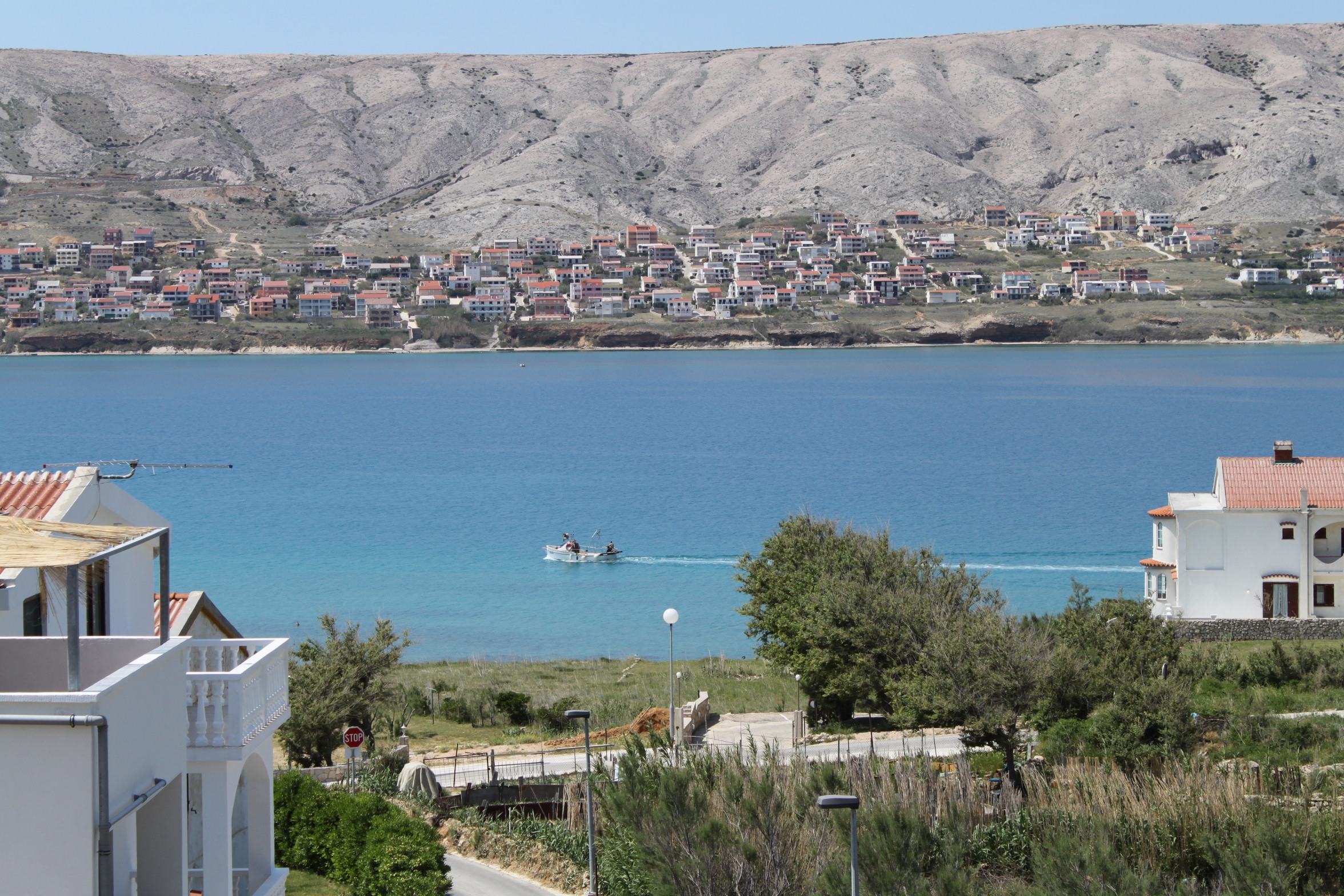 Three bedroom apartment with terrace and sea view Pag  A-a