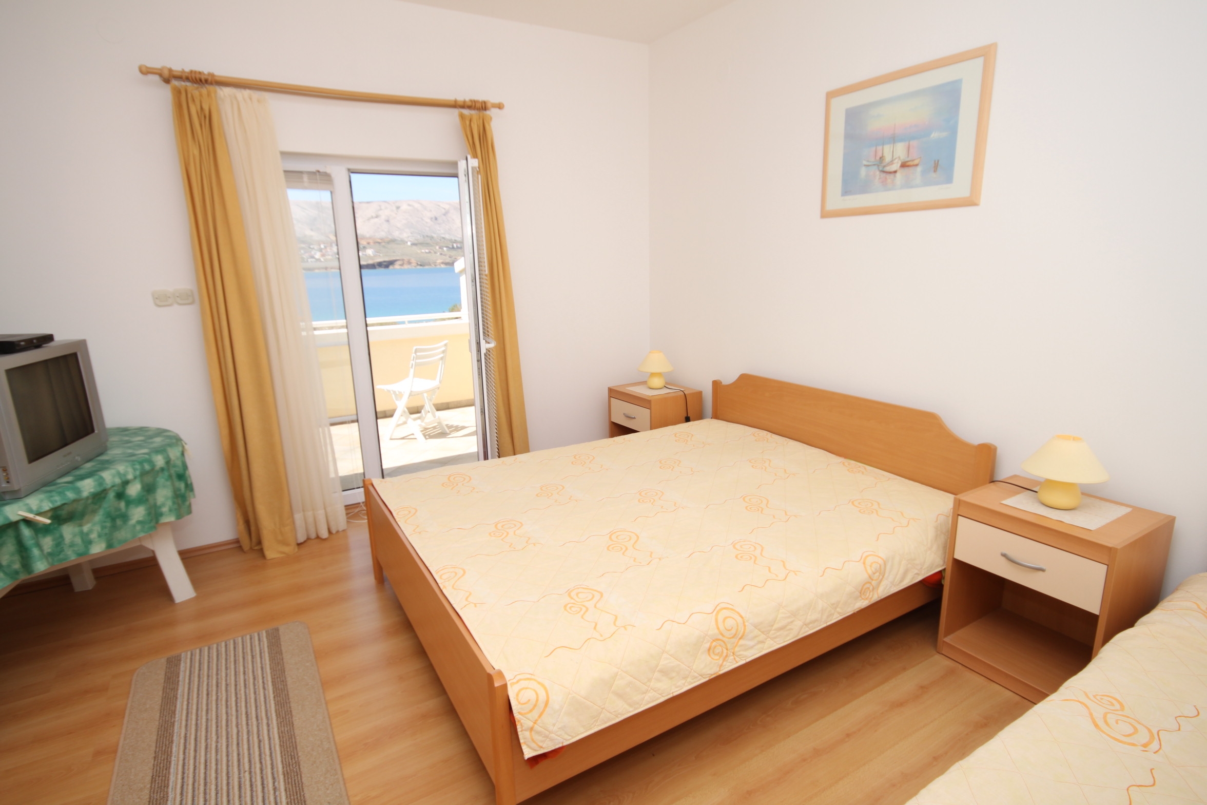 Three bedroom apartment with terrace and sea view Pag (A-6291-a)