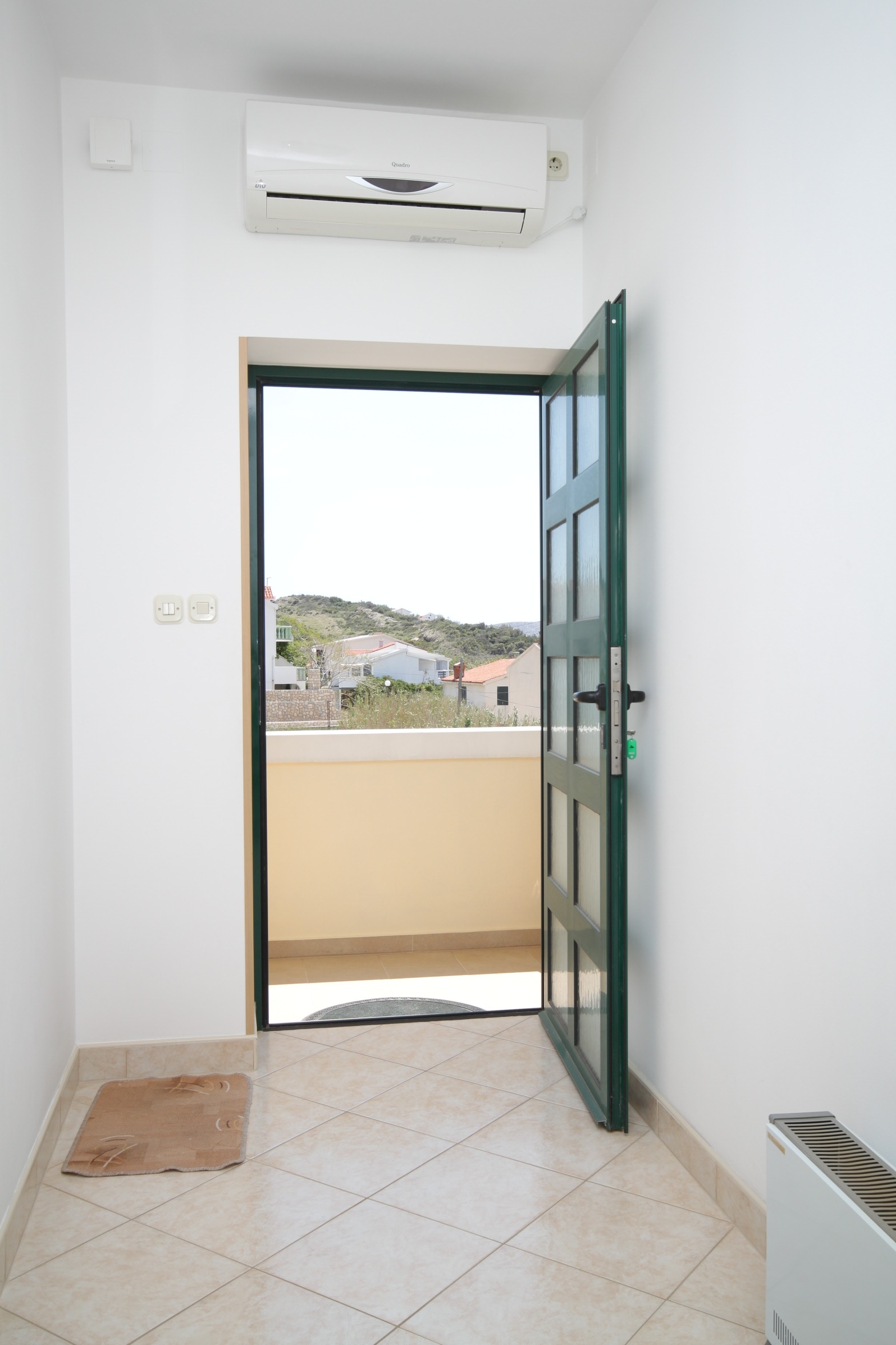 Two bedroom apartment with terrace and sea view Pag  A-e