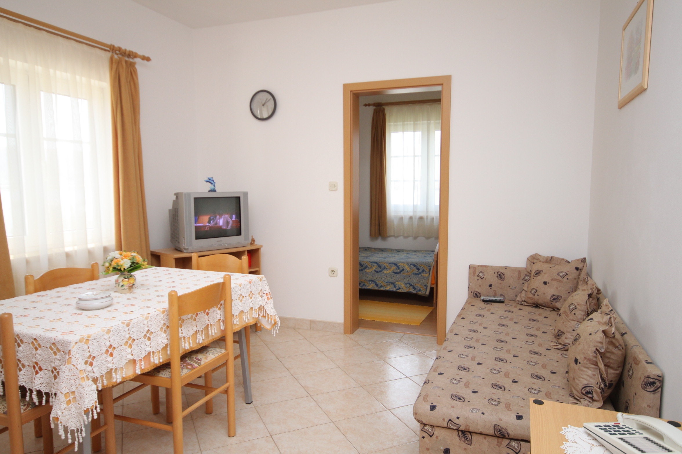 Two bedroom apartment with terrace and sea view Pag (A-6291-e)