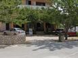 Parking lot Novalja, Pag, Parking lot 6292 - Apartments with pebble beach.