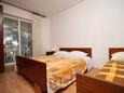 Спальня 1 Povljana, Спальня 1 в размещении типа apartment, WiFi.