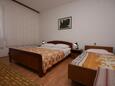 Ložnice 1 Stara Novalja, Ložnice 1 v ubytování typu apartment, domácí mazlíčci povoleni a WiFi.