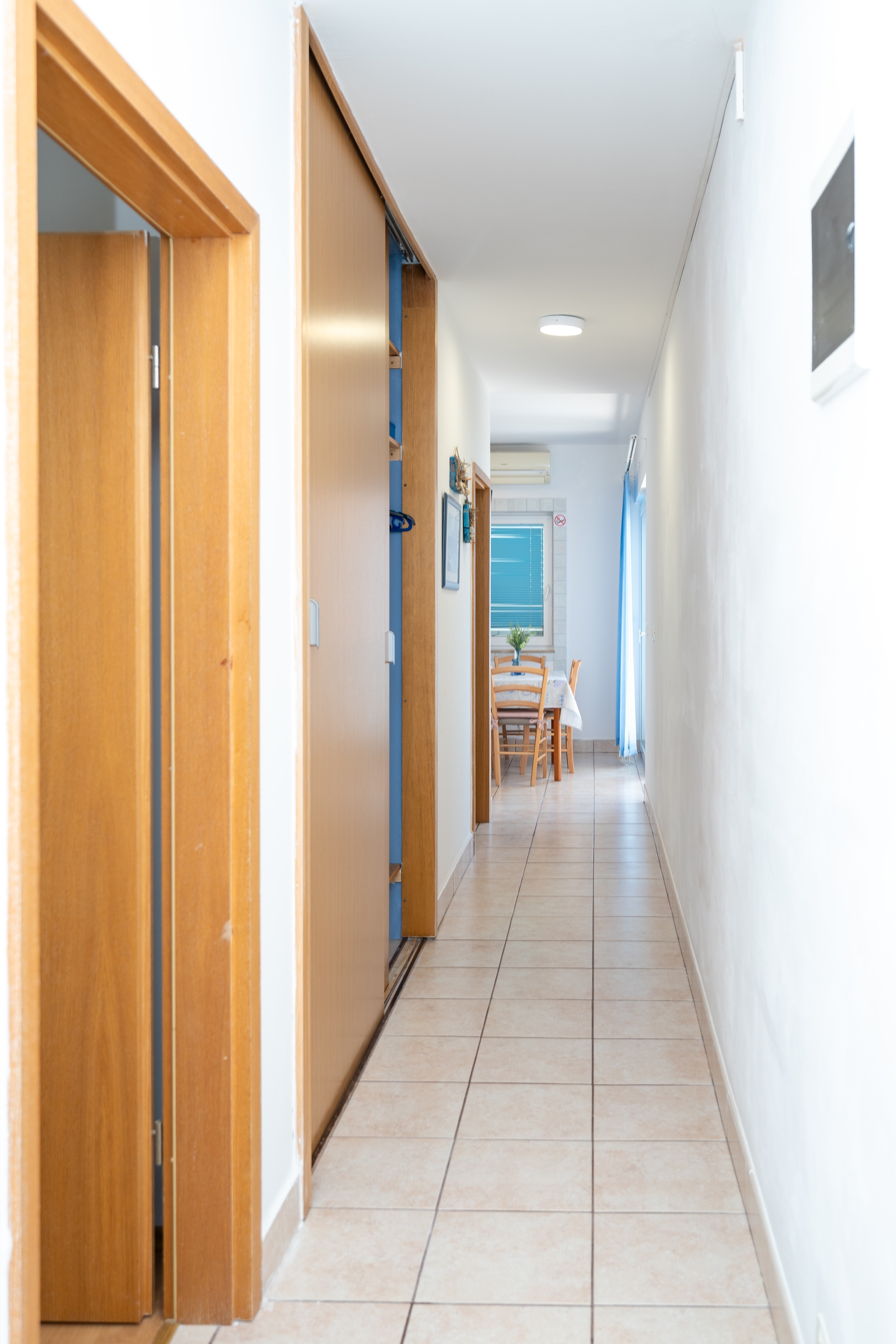 Two bedroom apartment near beach Stara Novalja, Pag  A-b