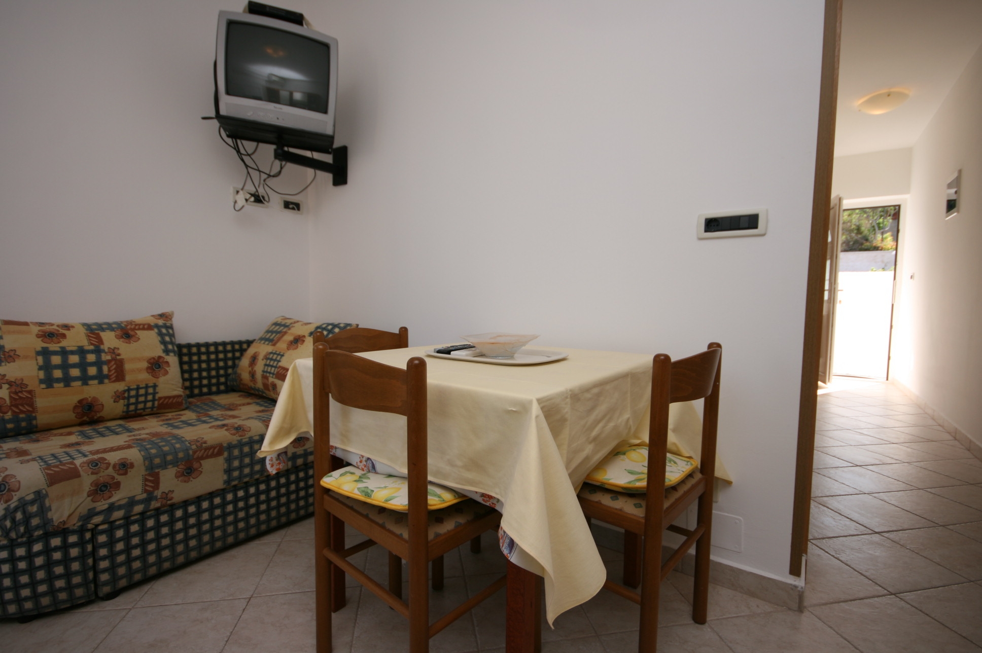 One bedroom apartment near beach Stara Novalja, Pag (A-6301-c) One bedroom apartment near beach Stara Novalja, Pag (A-6301-c)