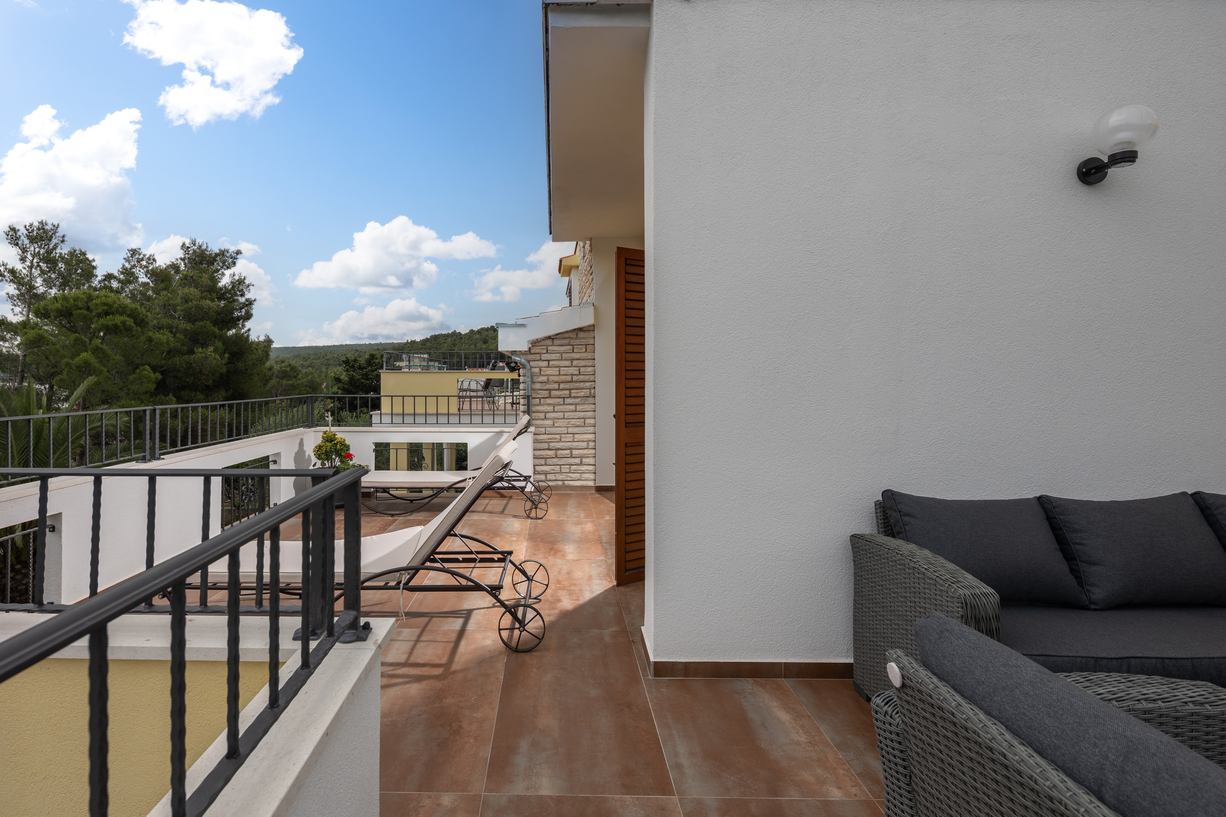 One bedroom apartment with terrace and sea view Pridraga - Cuskijaš, Novigrad  A-b