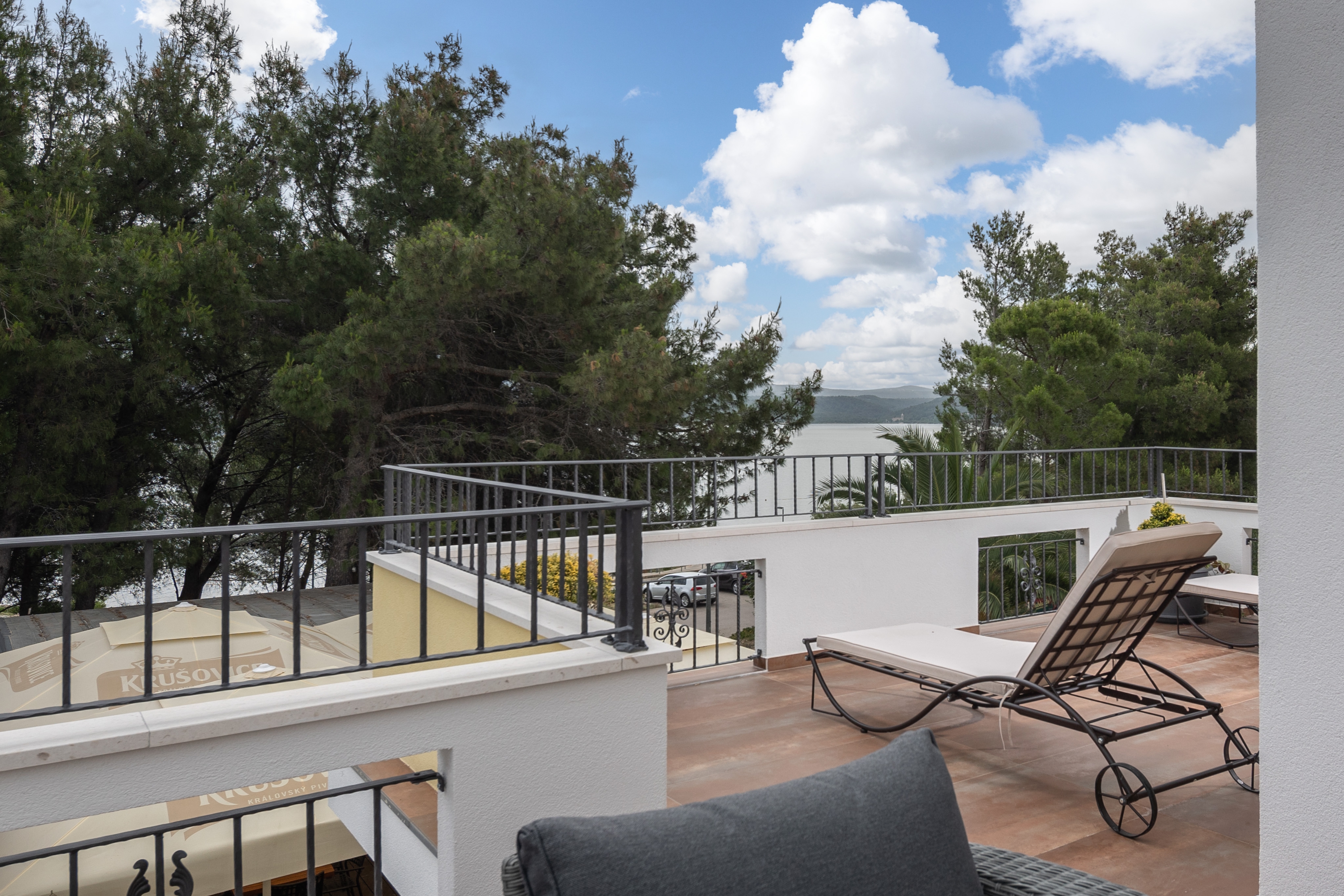 One bedroom apartment with terrace and sea view Pridraga - Cuskijaš, Novigrad  A-b