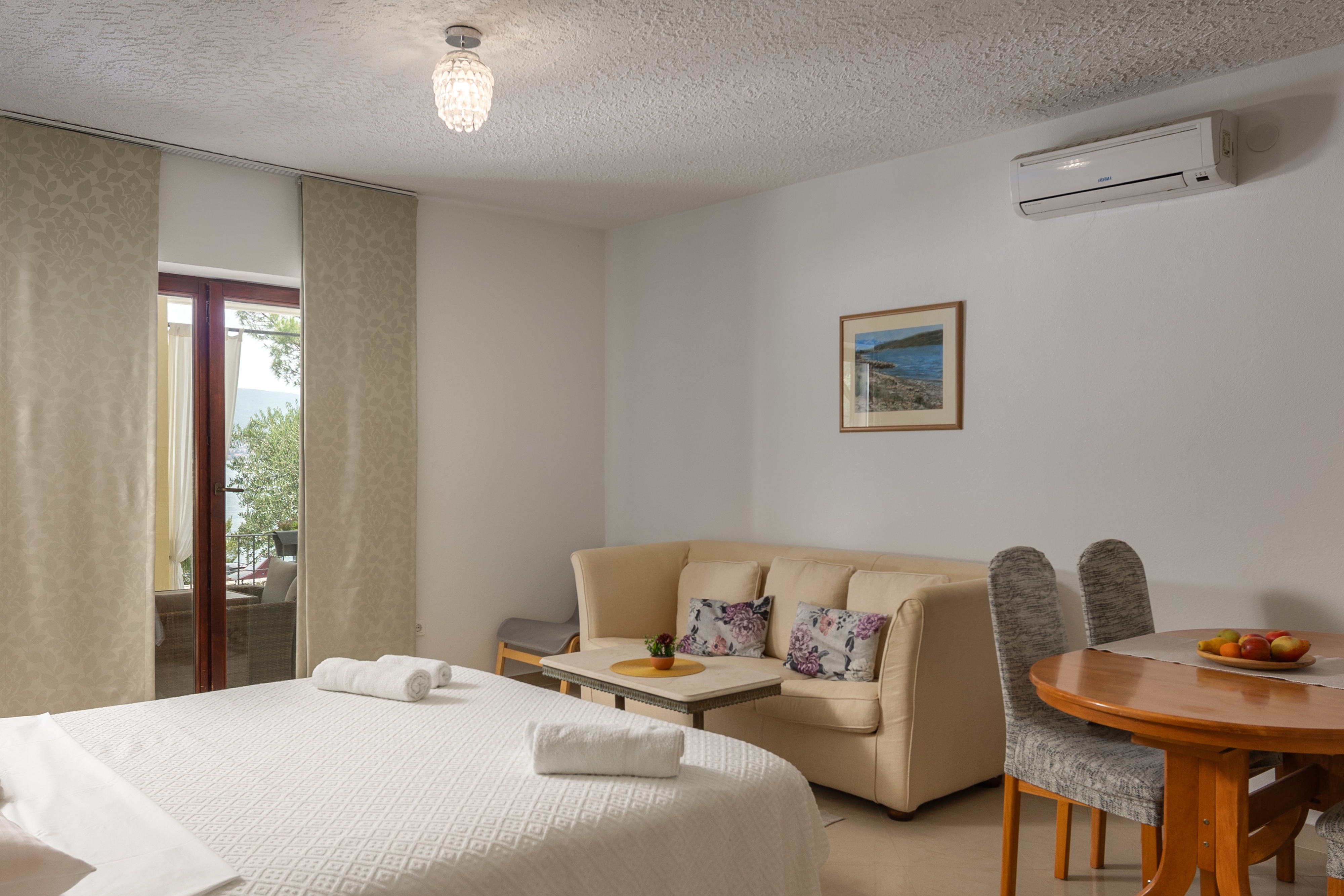 Studio flat with terrace and sea view Pridraga - Cuskijaš, Novigrad  AS-a