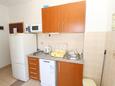 Kuchyně Mandre, Kuchyně v ubytování typu apartment, domácí mazlíčci povoleni a WiFi.