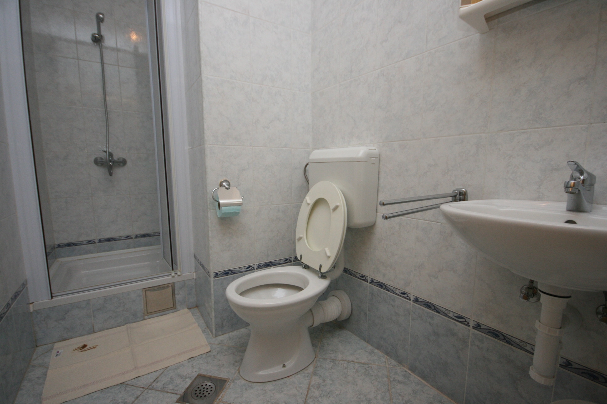 Two bedroom apartment with terrace and sea view Pag  A-b