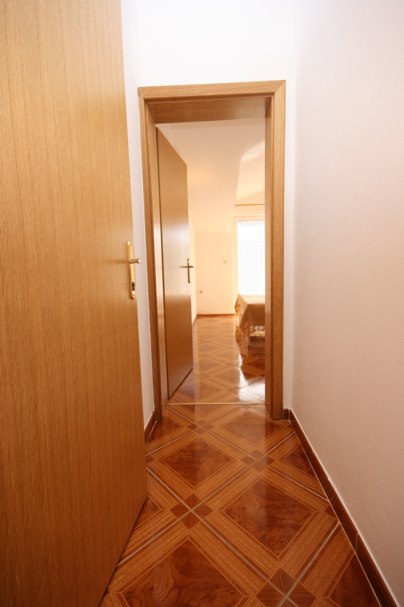 Two bedroom apartment with terrace and sea view Pag  A-d