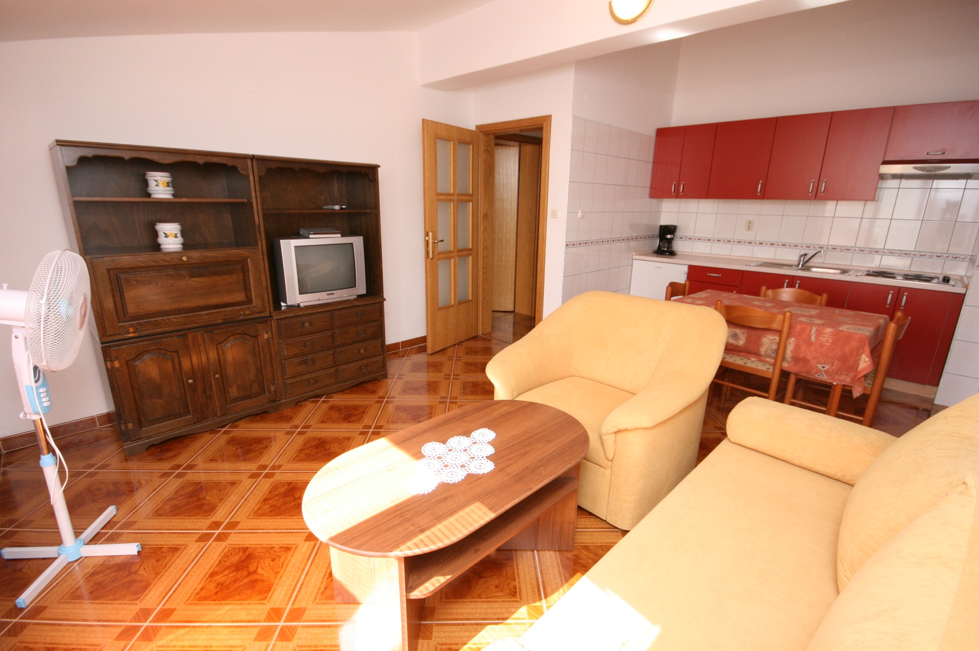 Two bedroom apartment with terrace and sea view Pag  A-d