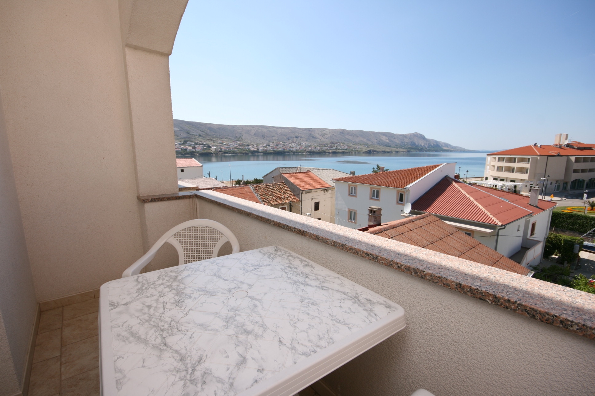 Two bedroom apartment with terrace and sea view Pag  A-e