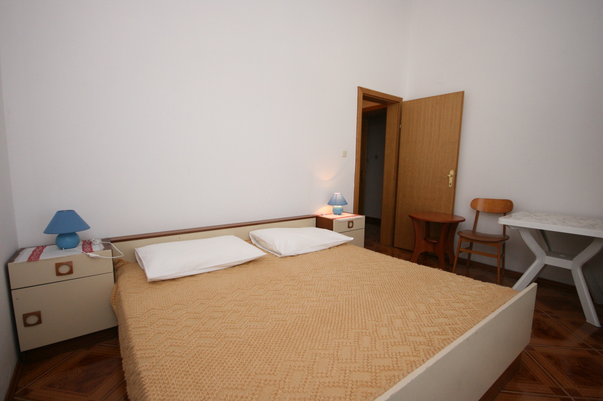 Two bedroom apartment with terrace and sea view Pag  A-e