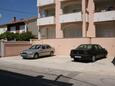 Pag, Pag, Parking lot 6311 - Apartments and Rooms near sea with pebble beach.