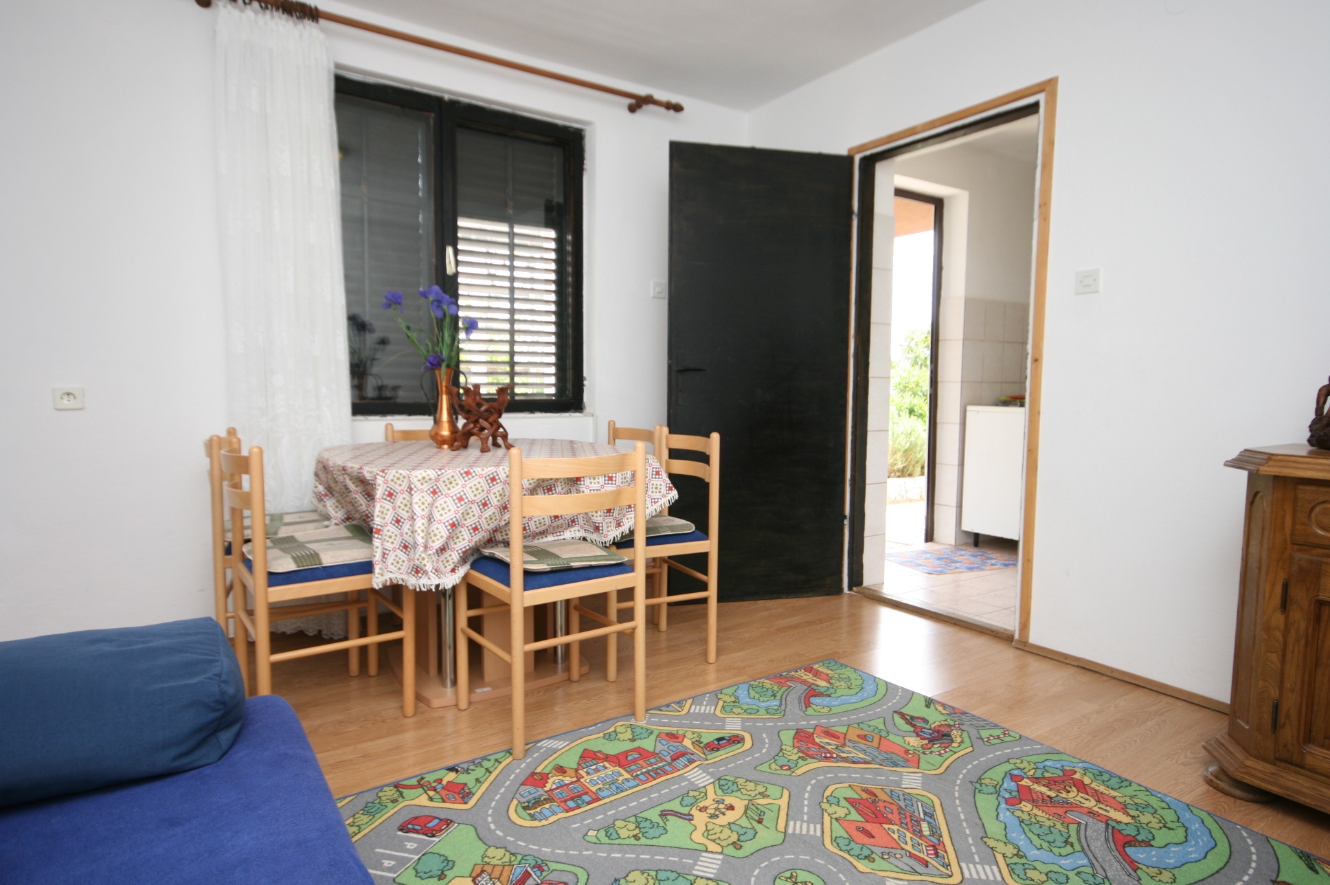 Jednosobni apartman s terasom i pogledom na more Uvala Smokvica, Pag  A-a