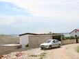 Parking lot Smokvica, Pag, Parking lot 6314 - Apartments with pebble beach.
