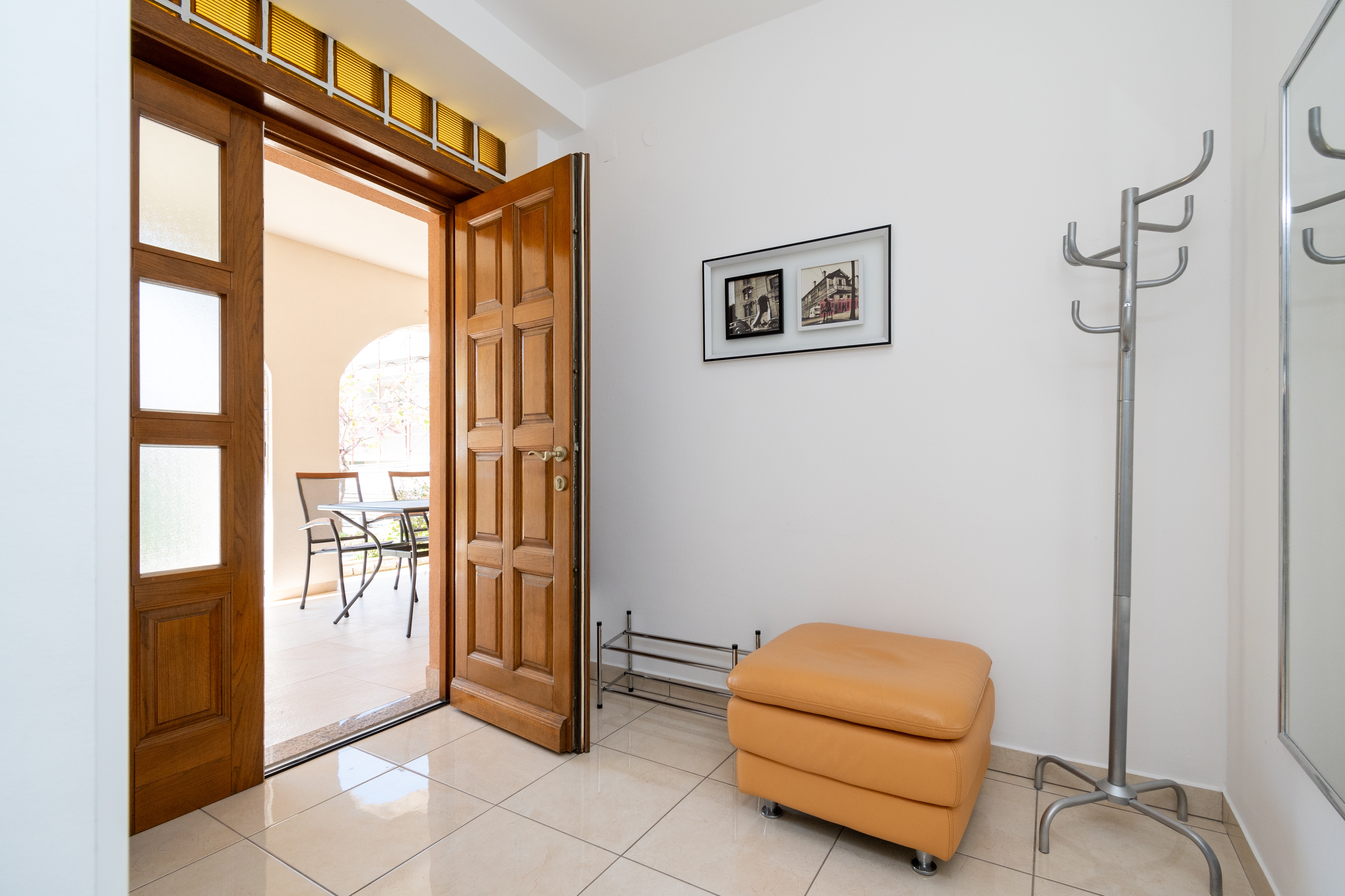 Two bedroom apartment with terrace Novalja, Pag  A-a