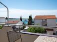 Balkon 1 - pohled Novalja, Balkon 1 - pohled v ubytování typu apartment, WiFi.