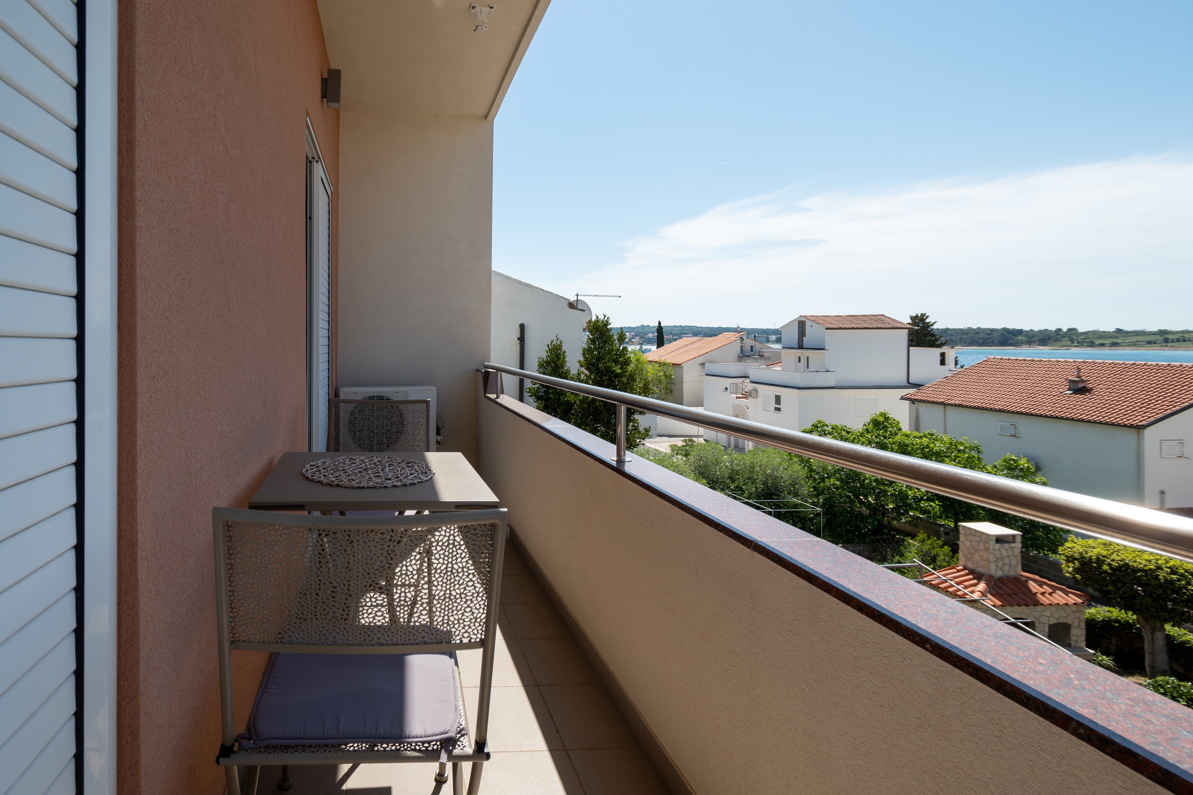 One bedroom apartment with balcony and sea view Novalja, Pag  A-d