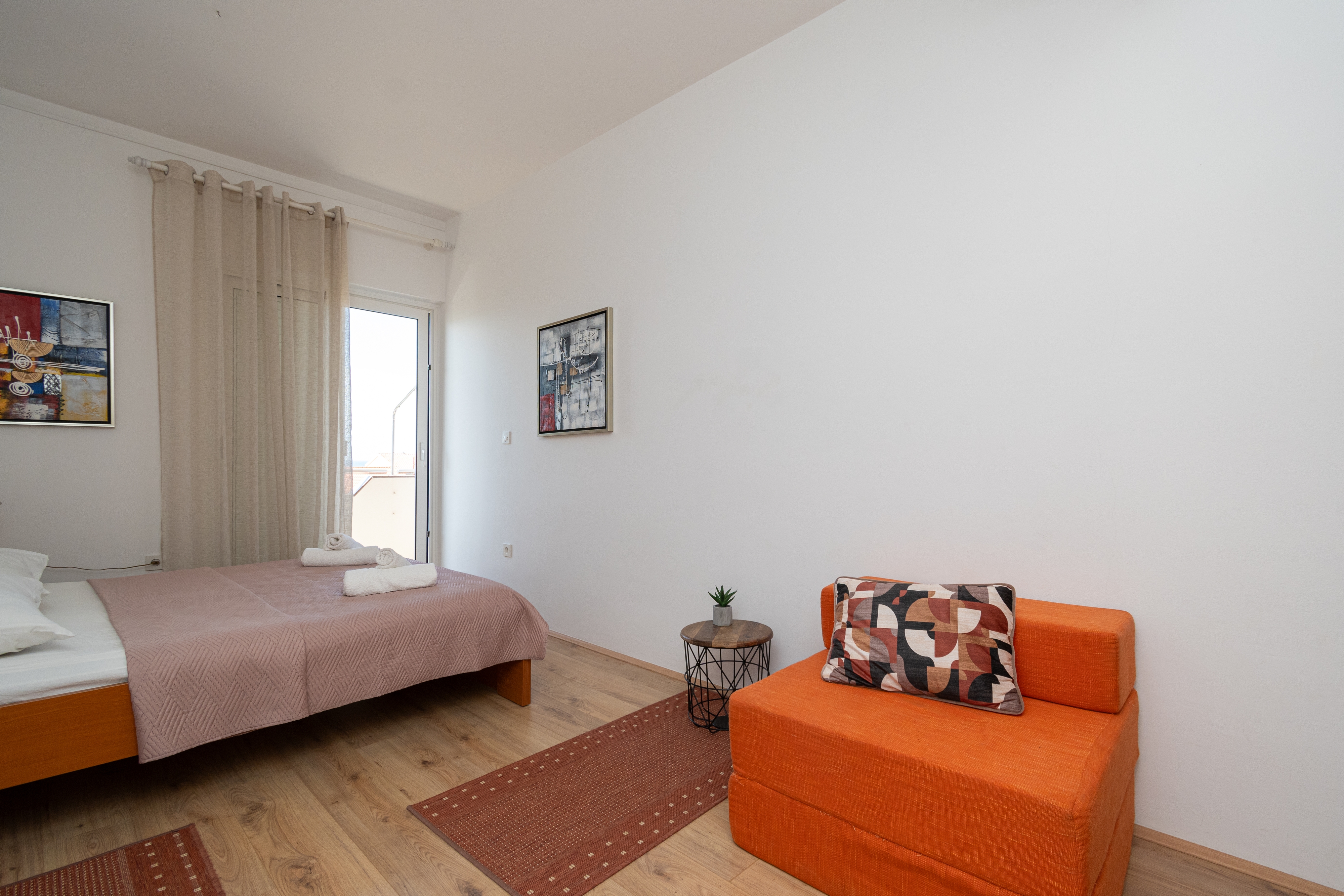 One bedroom apartment with balcony and sea view Novalja, Pag  A-d