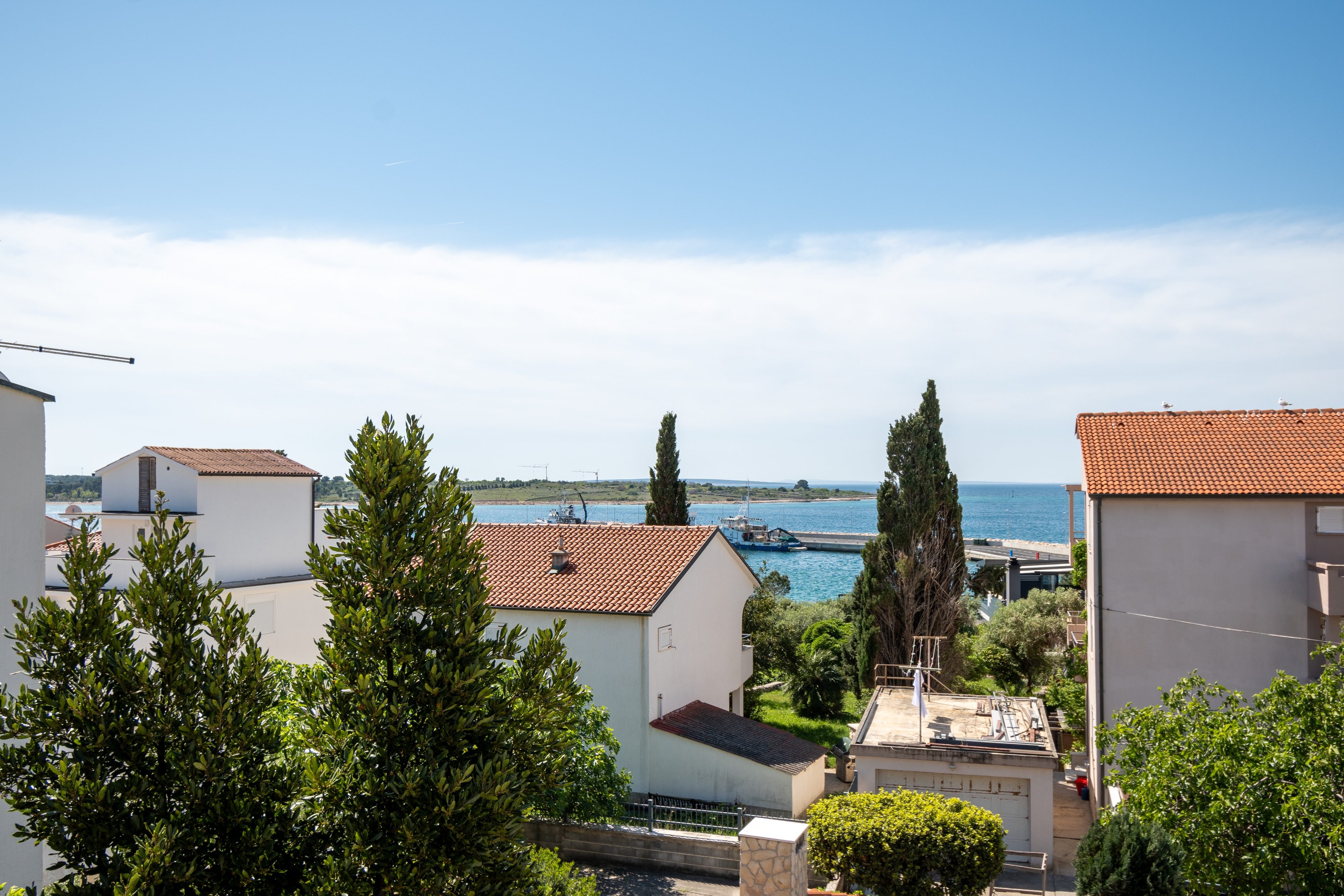 One bedroom apartment with balcony and sea view Novalja, Pag (A-6317-e)