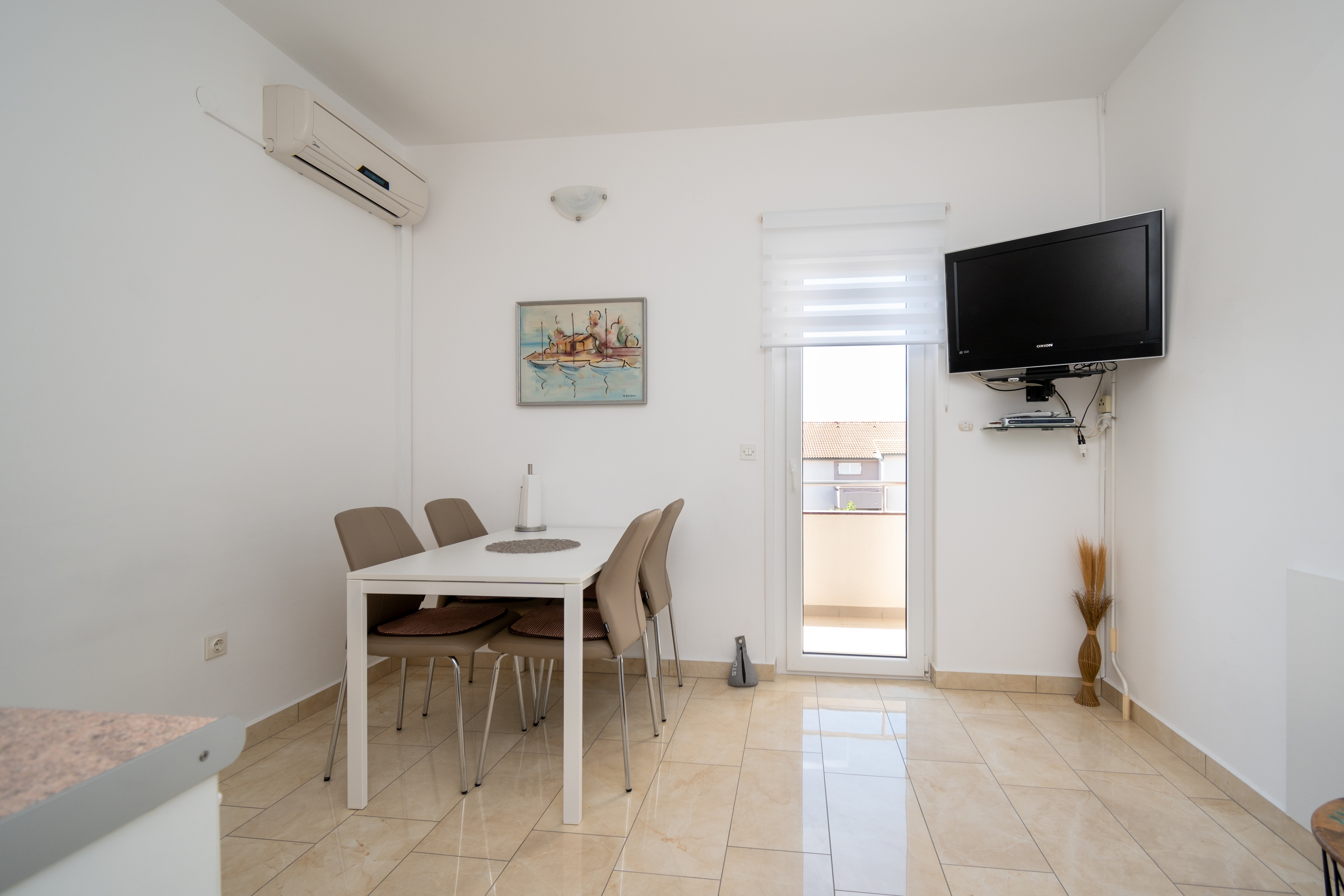 One bedroom apartment with balcony and sea view Novalja, Pag (A-6317-e) One bedroom apartment with balcony and sea view Novalja, Pag (A-6317-e)