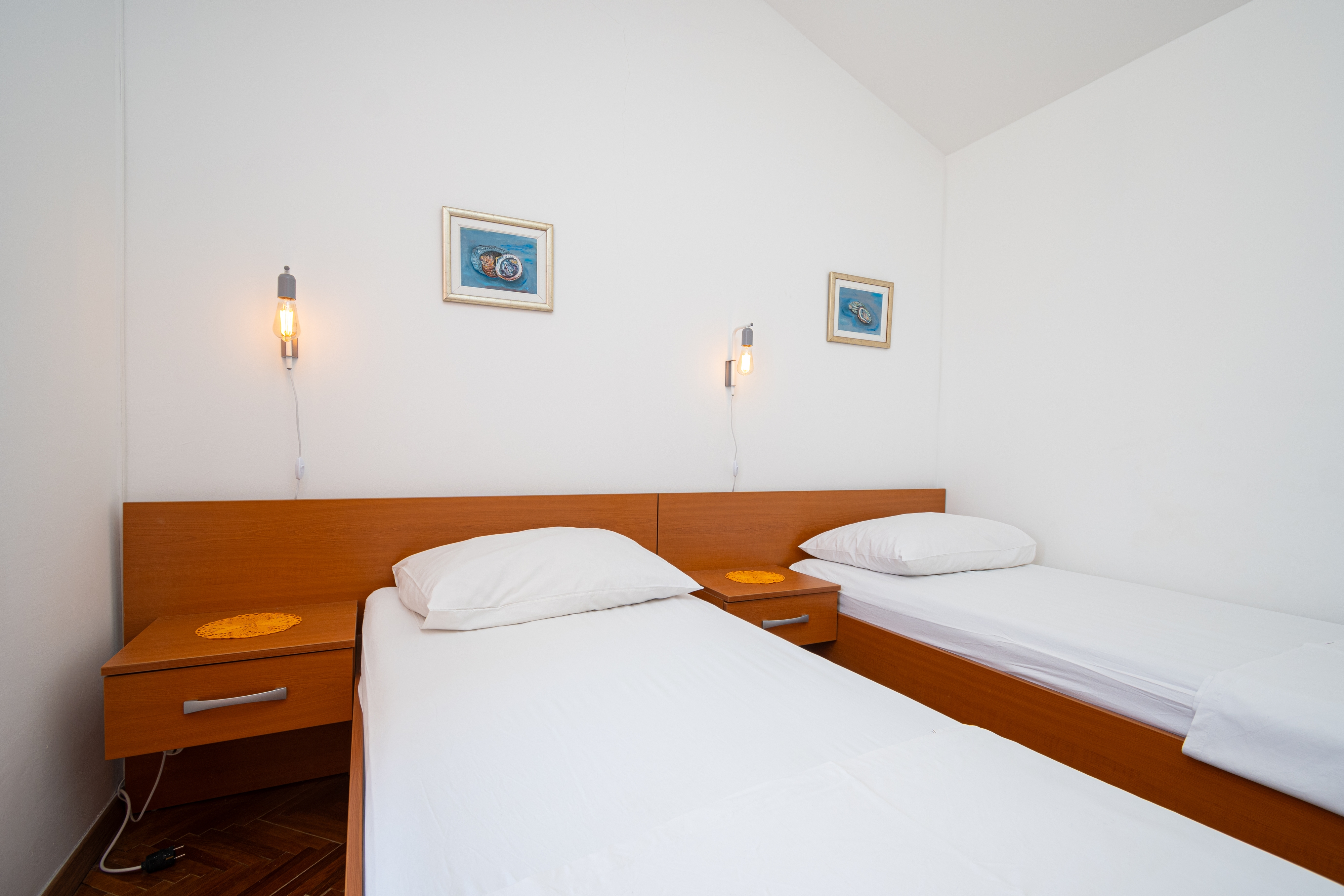 Two bedroom apartment with terrace and sea view Novalja, Pag  A-f