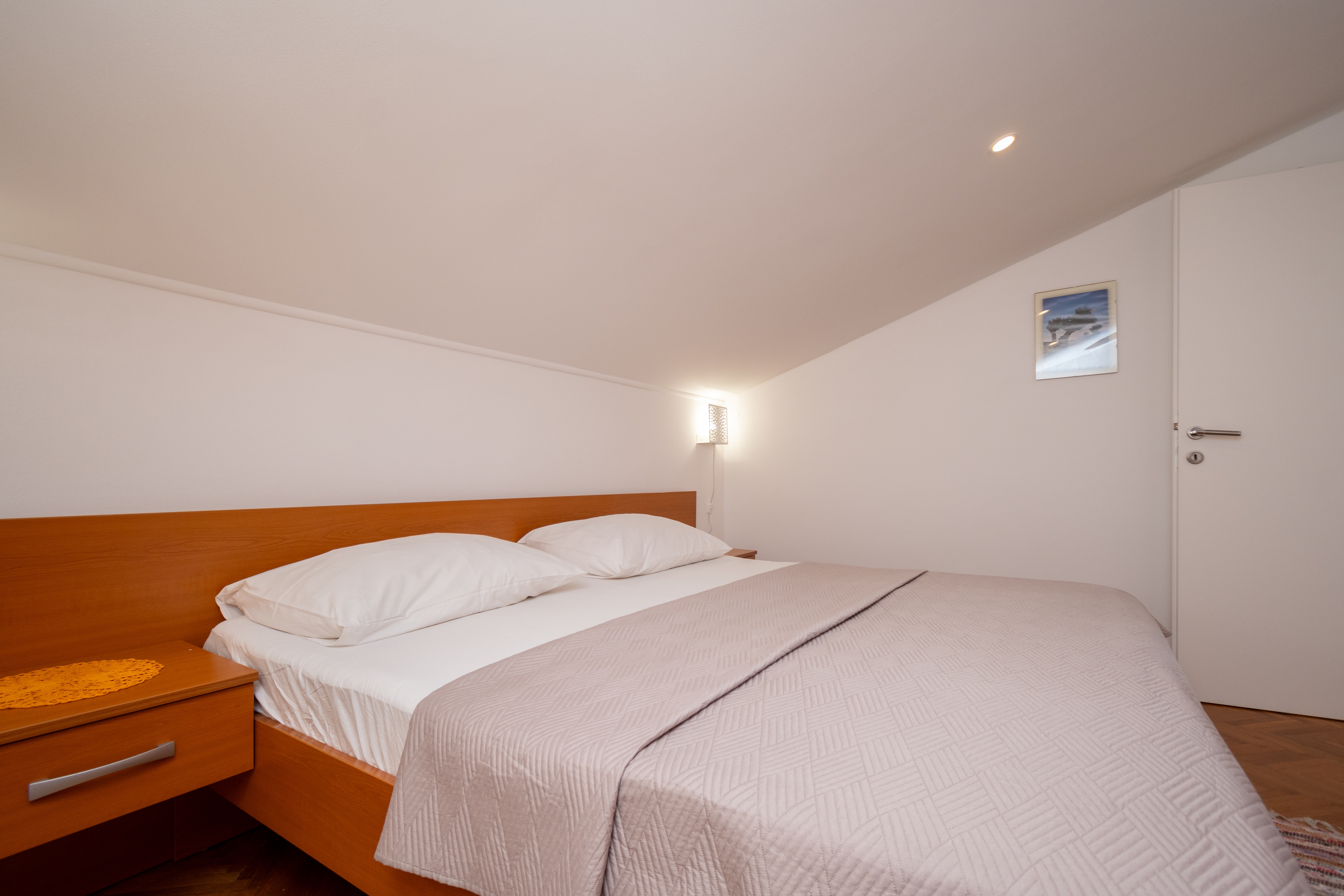 Two bedroom apartment with terrace and sea view Novalja, Pag  A-f
