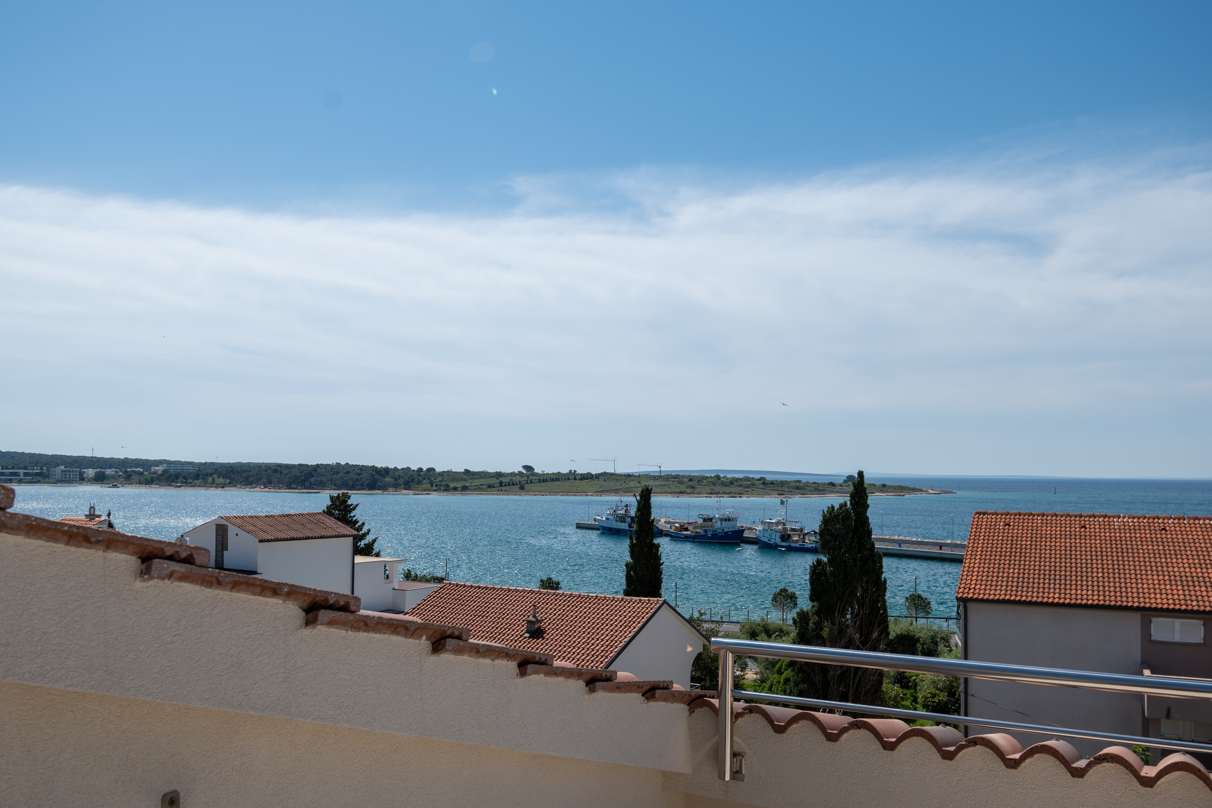 Two bedroom apartment with terrace and sea view Novalja, Pag  A-f