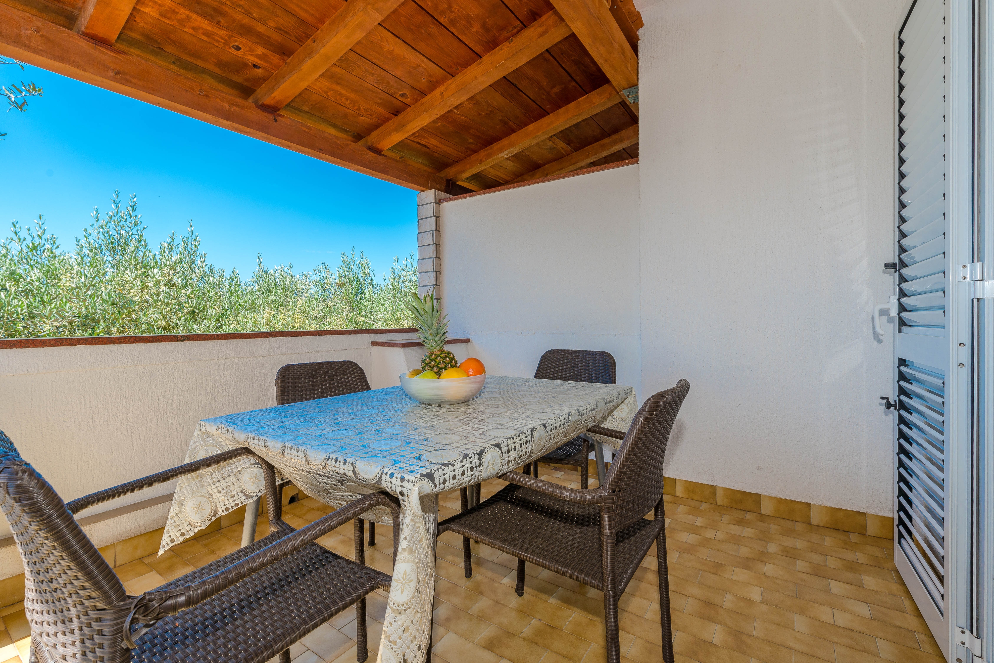 Two bedroom apartment with terrace and sea view Stara Novalja, Pag  A-a
