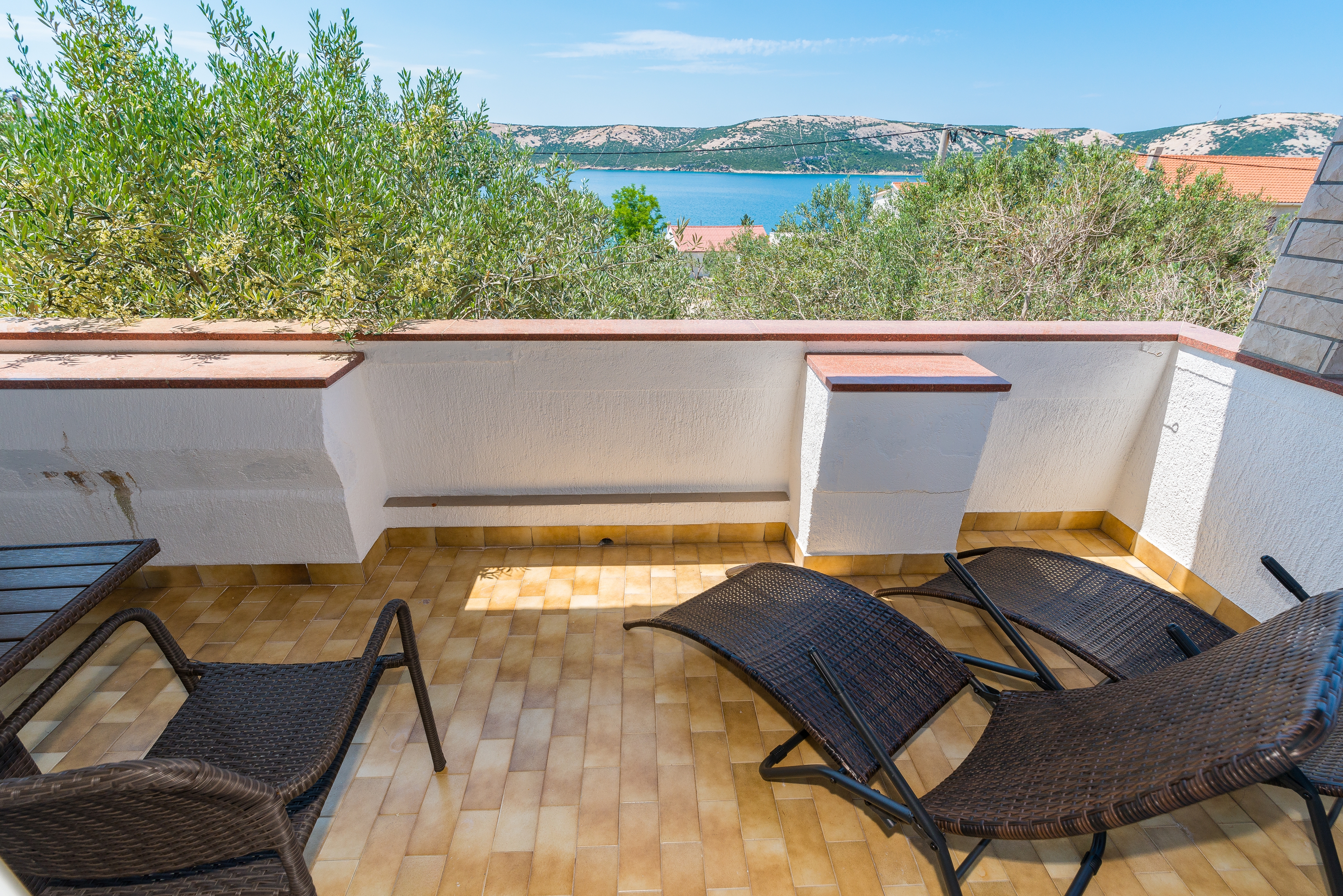 Three bedroom apartment with terrace and sea view Stara Novalja, Pag  A-c