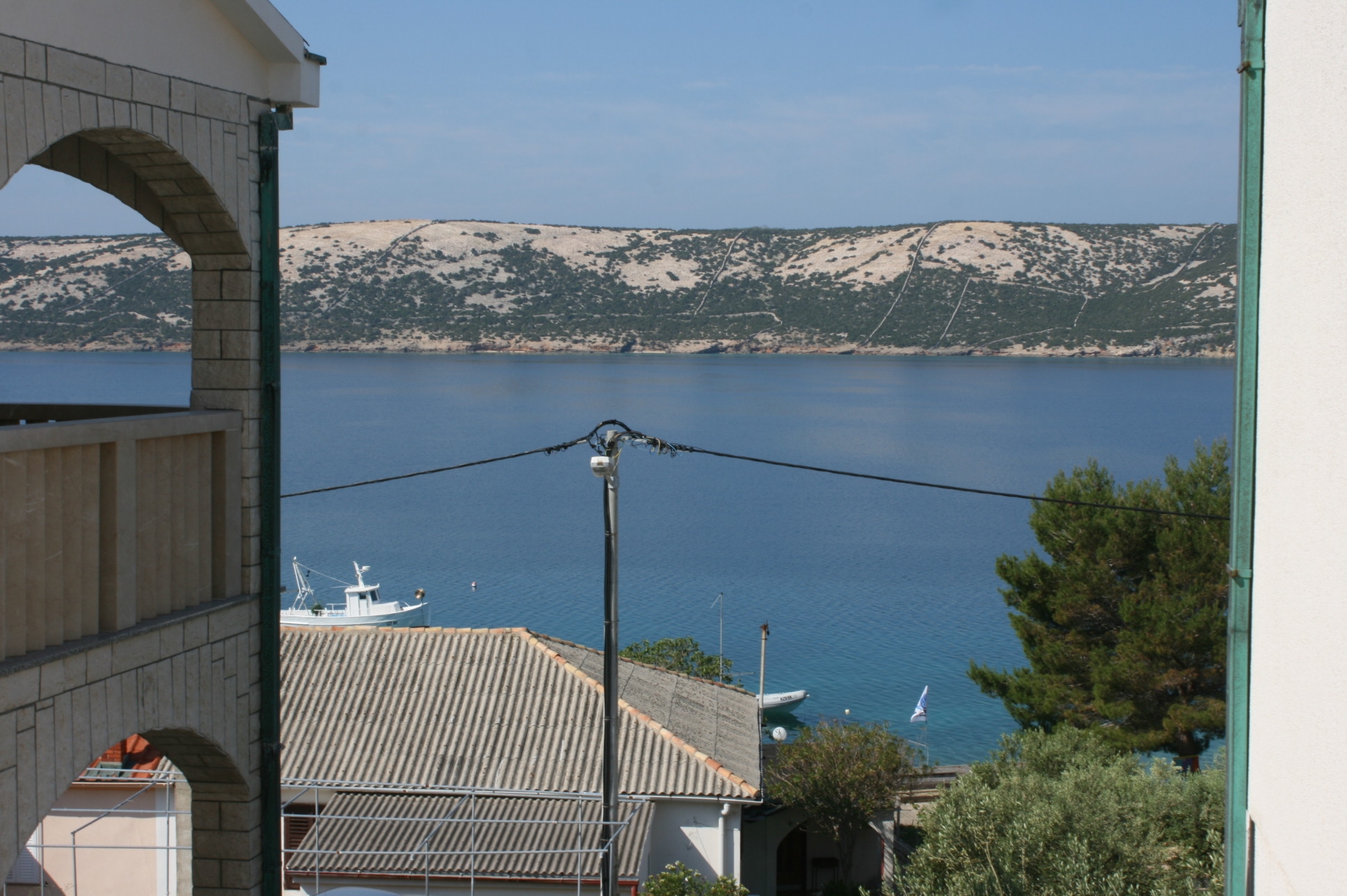 Two bedroom apartment with balcony and sea view Stara Novalja, Pag  A-d