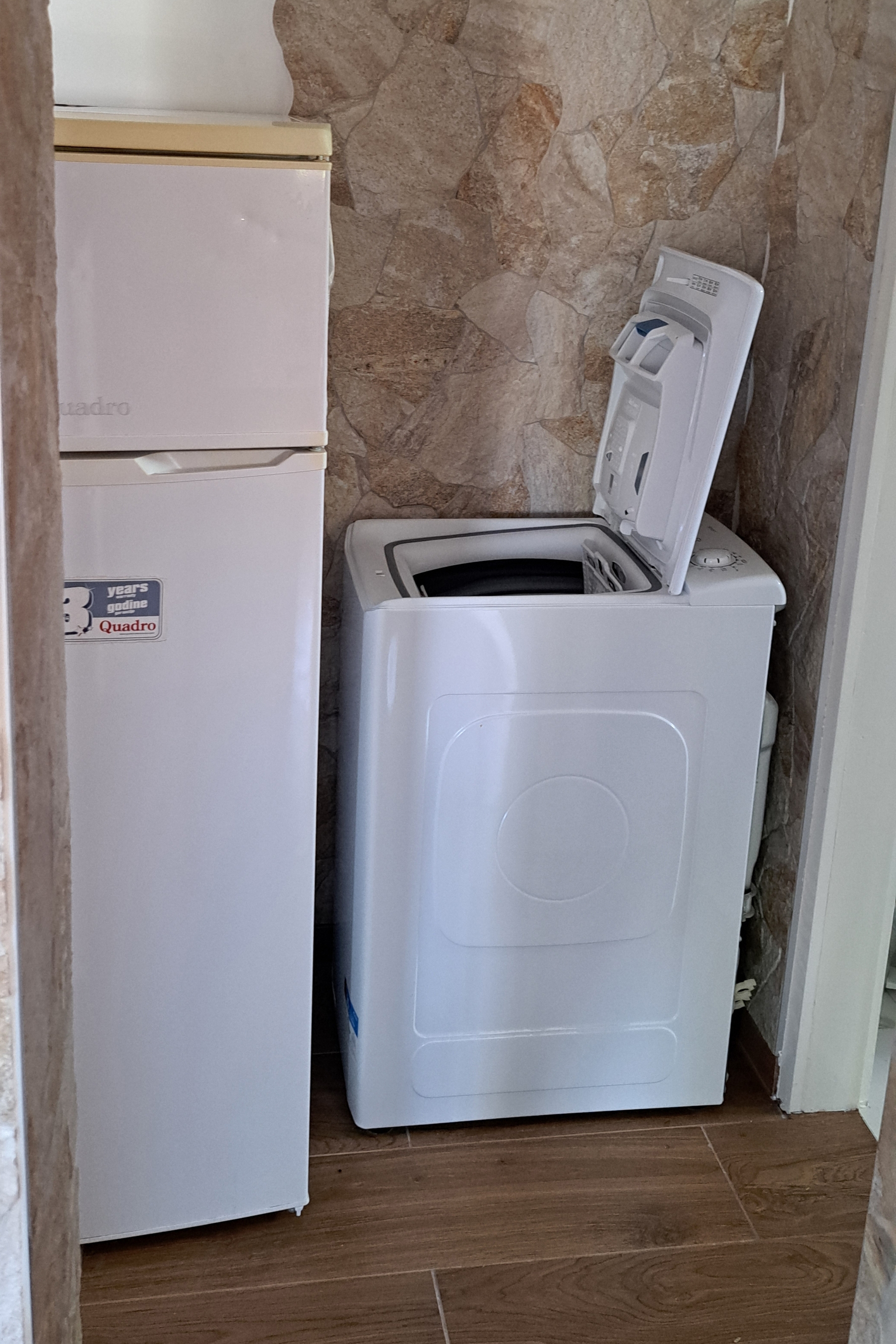 Dvosobni apartma S teraso Pag  A-c