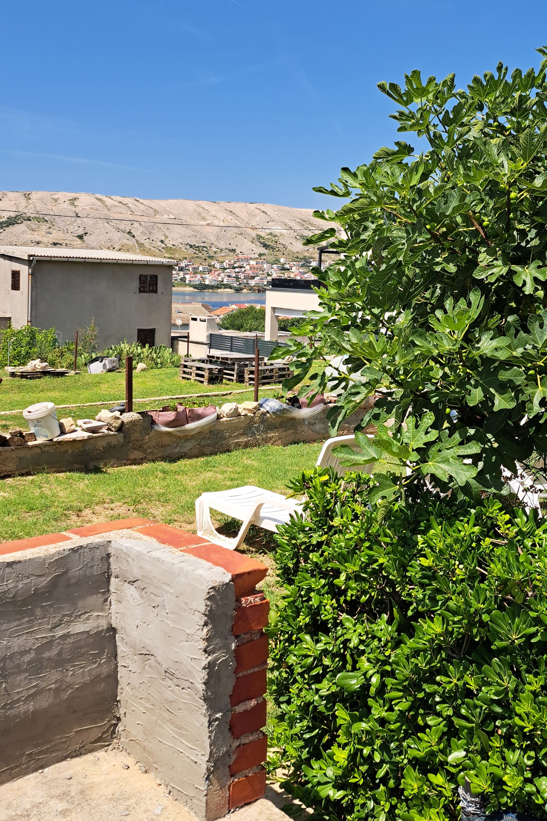 Dvosobni apartma S teraso Pag  A-c