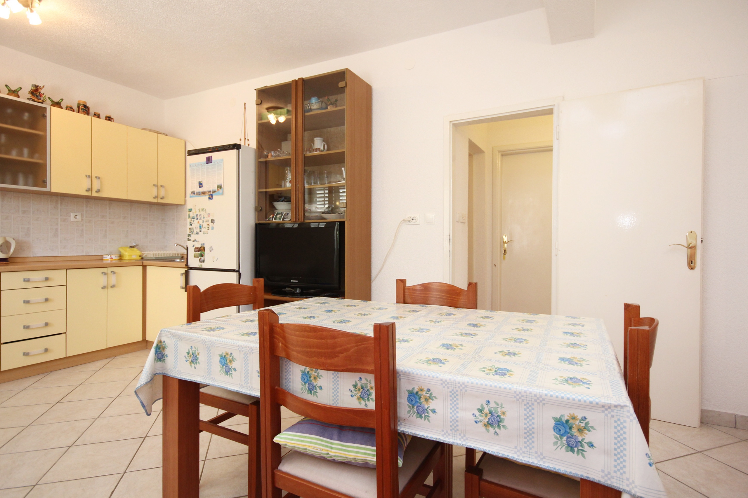 Two bedroom apartment near beach Viganj, Pelješac (A-633-c)