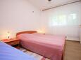 Ložnice Viganj, Ložnice v ubytování typu apartment, s klimatizací, domácí mazlíčci povoleni a WiFi.