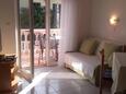 Obývací pokoj Vodice, Obývací pokoj v ubytování typu apartment, s klimatizací a WiFi.