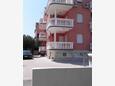 Parking lot Vodice, Vodice, Parking lot 6331 - Apartments with pebble beach.