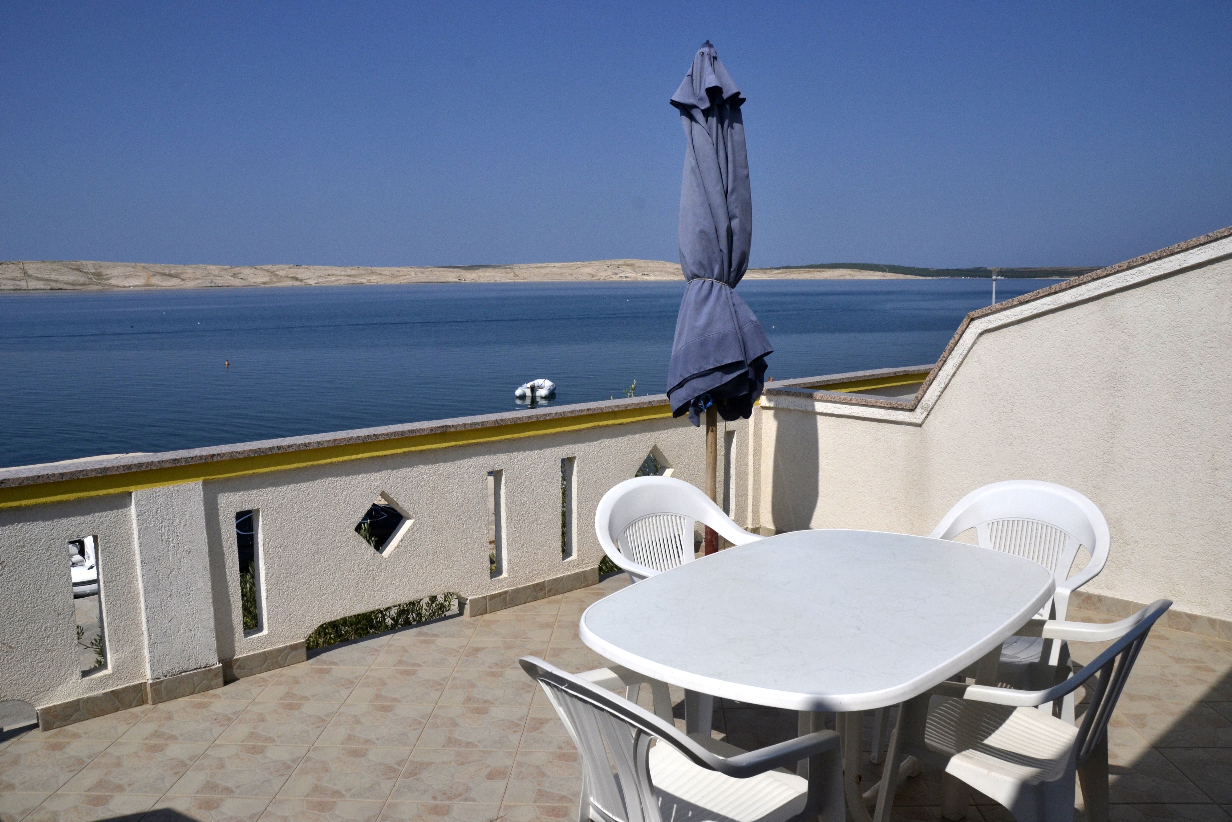 Two bedroom apartment near beach Kustići, Pag (A-6335-a) Two bedroom apartment near beach Kustići, Pag (A-6335-a)